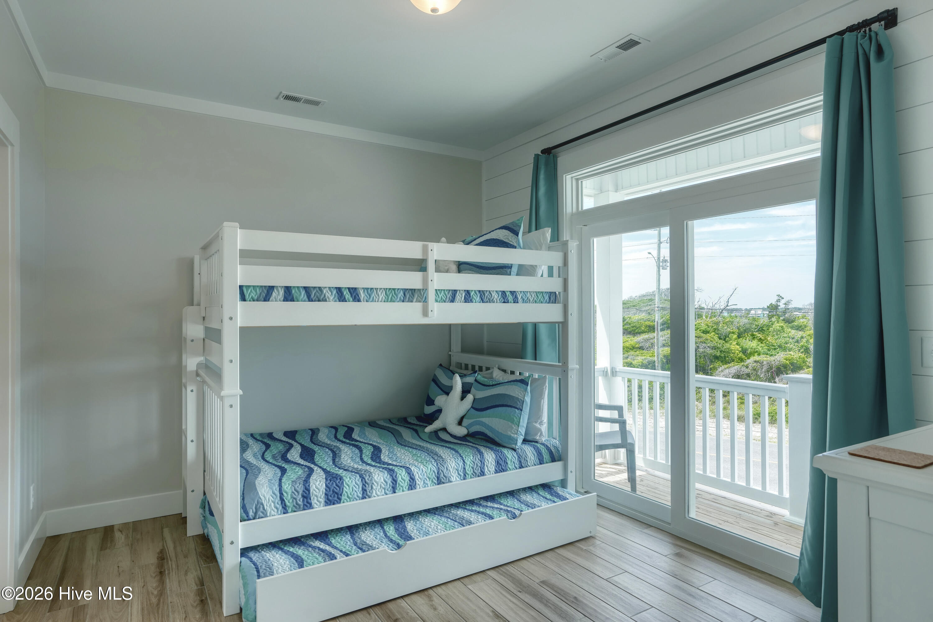 1012 New River Inlet Road Property Photo 40
