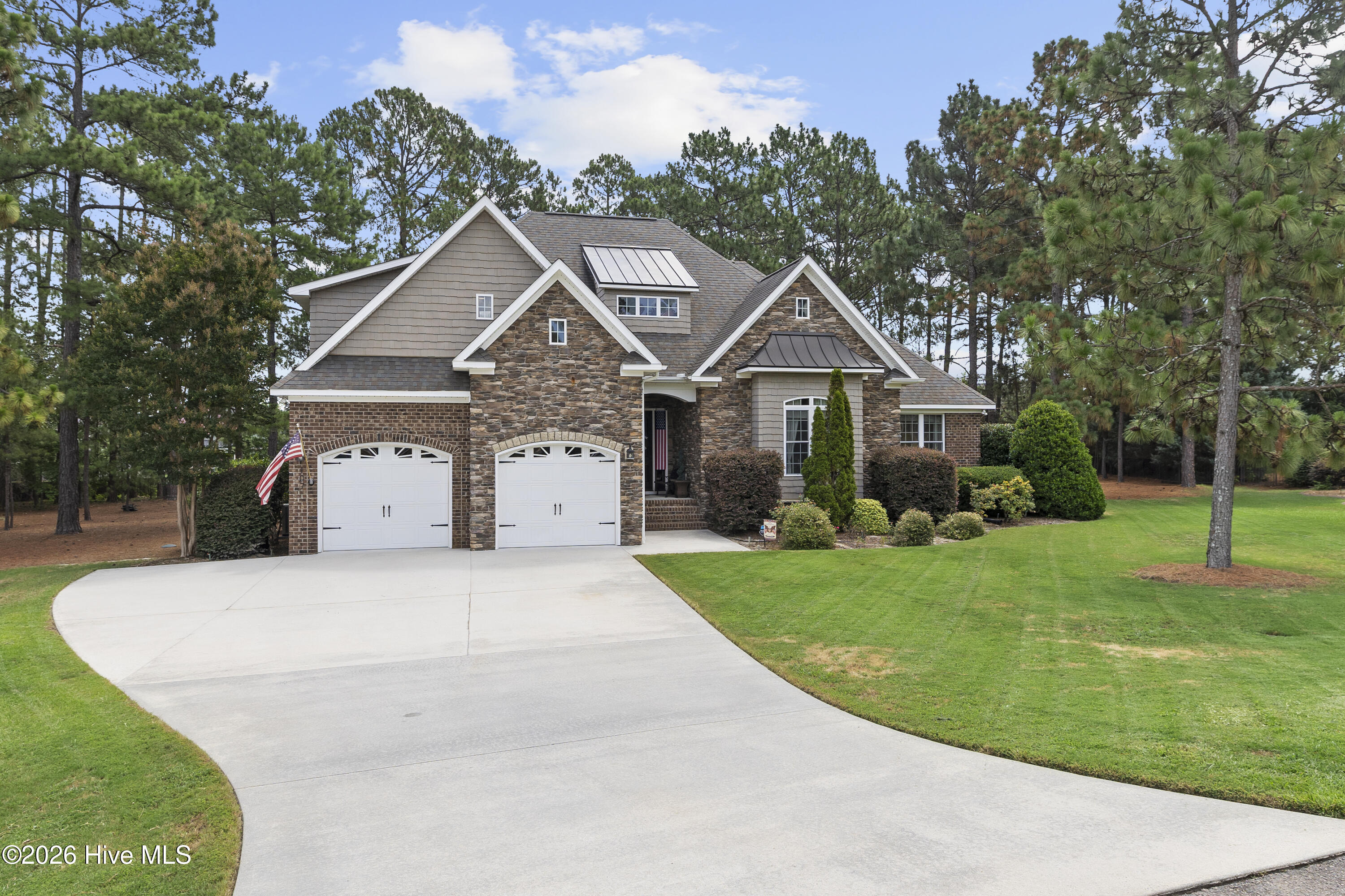 107 Tomahawk Court
