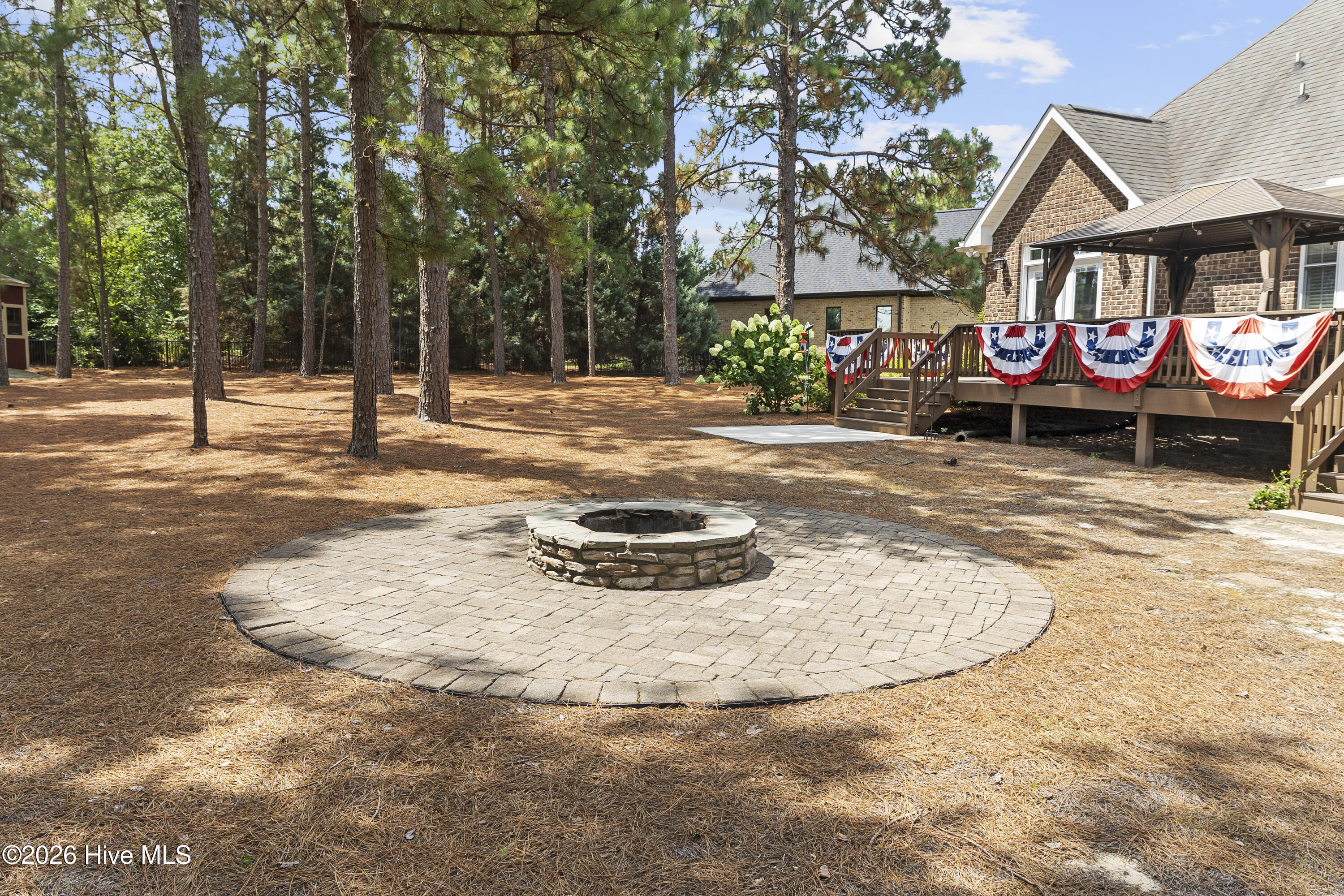 107 Tomahawk Court Property Photo 43