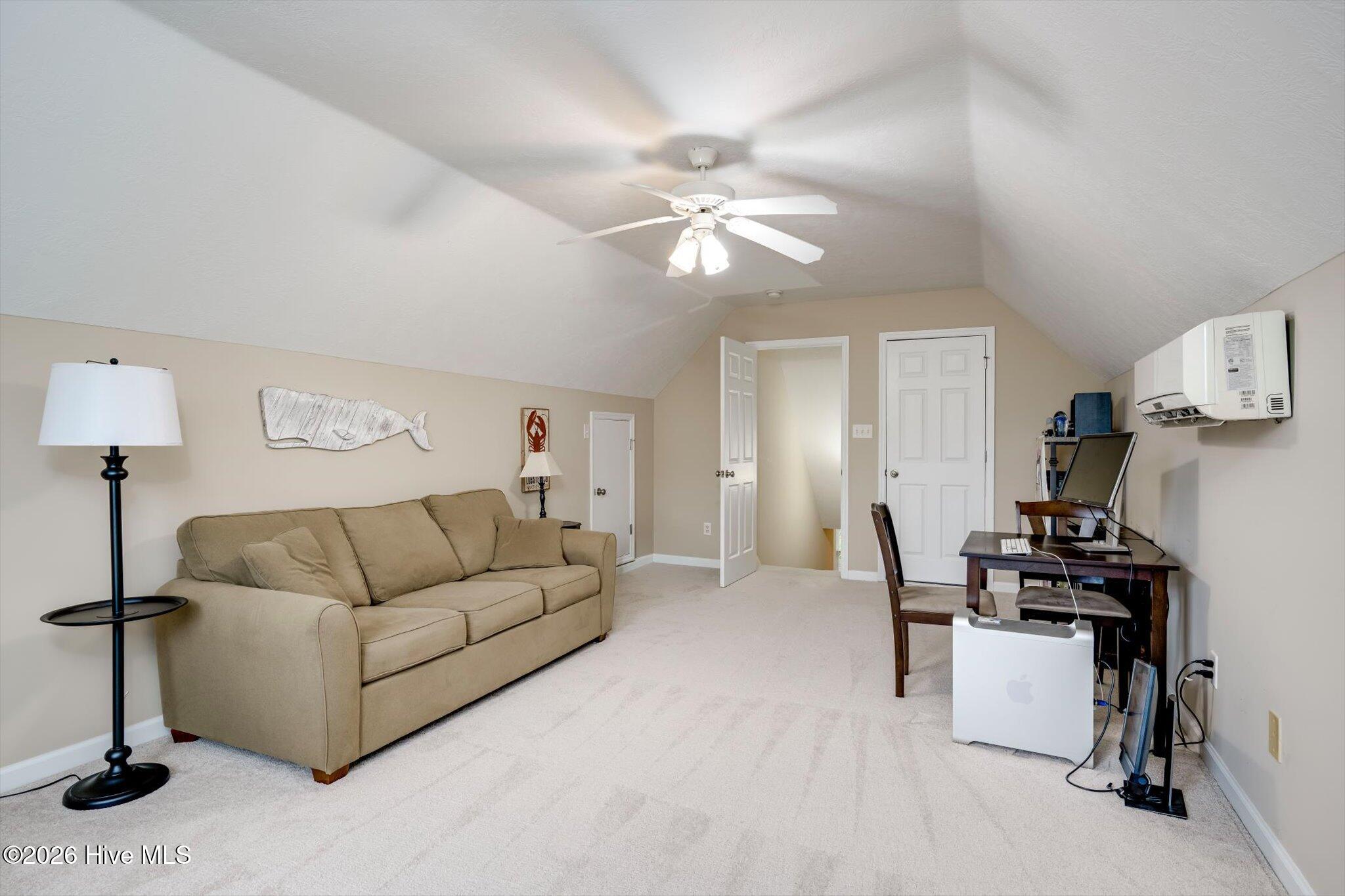 1104 Hunters Cove Property Photo 31