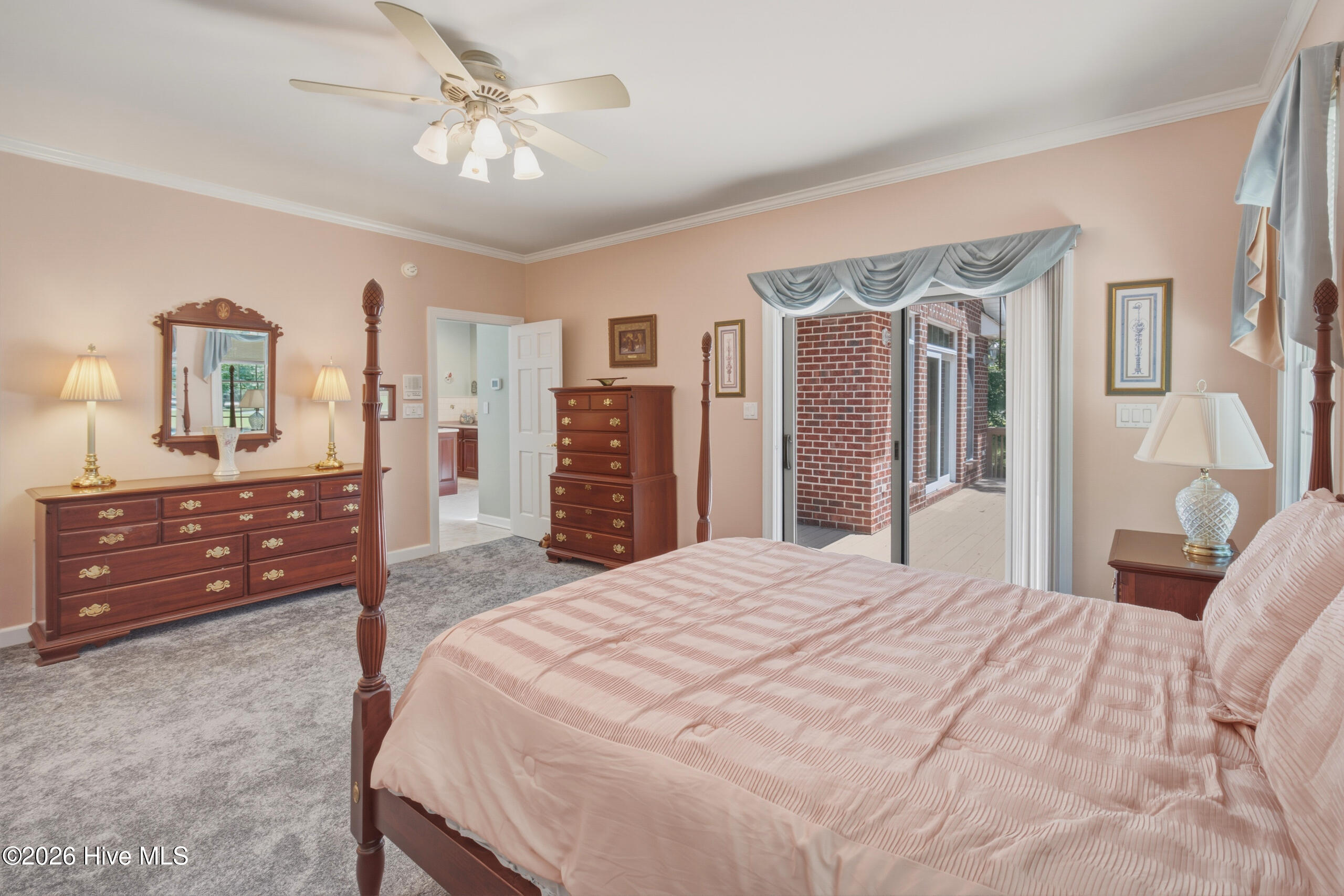 148 Broad River Drive Property Photo 13