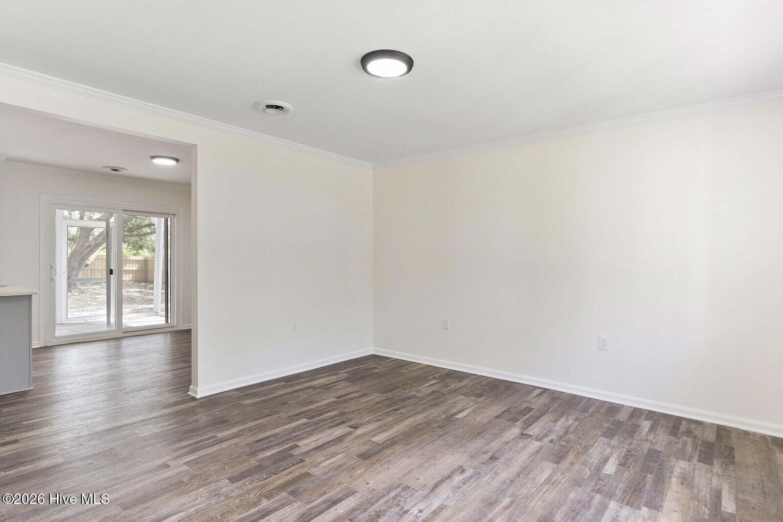 125 W B And S Road Property Photo 10
