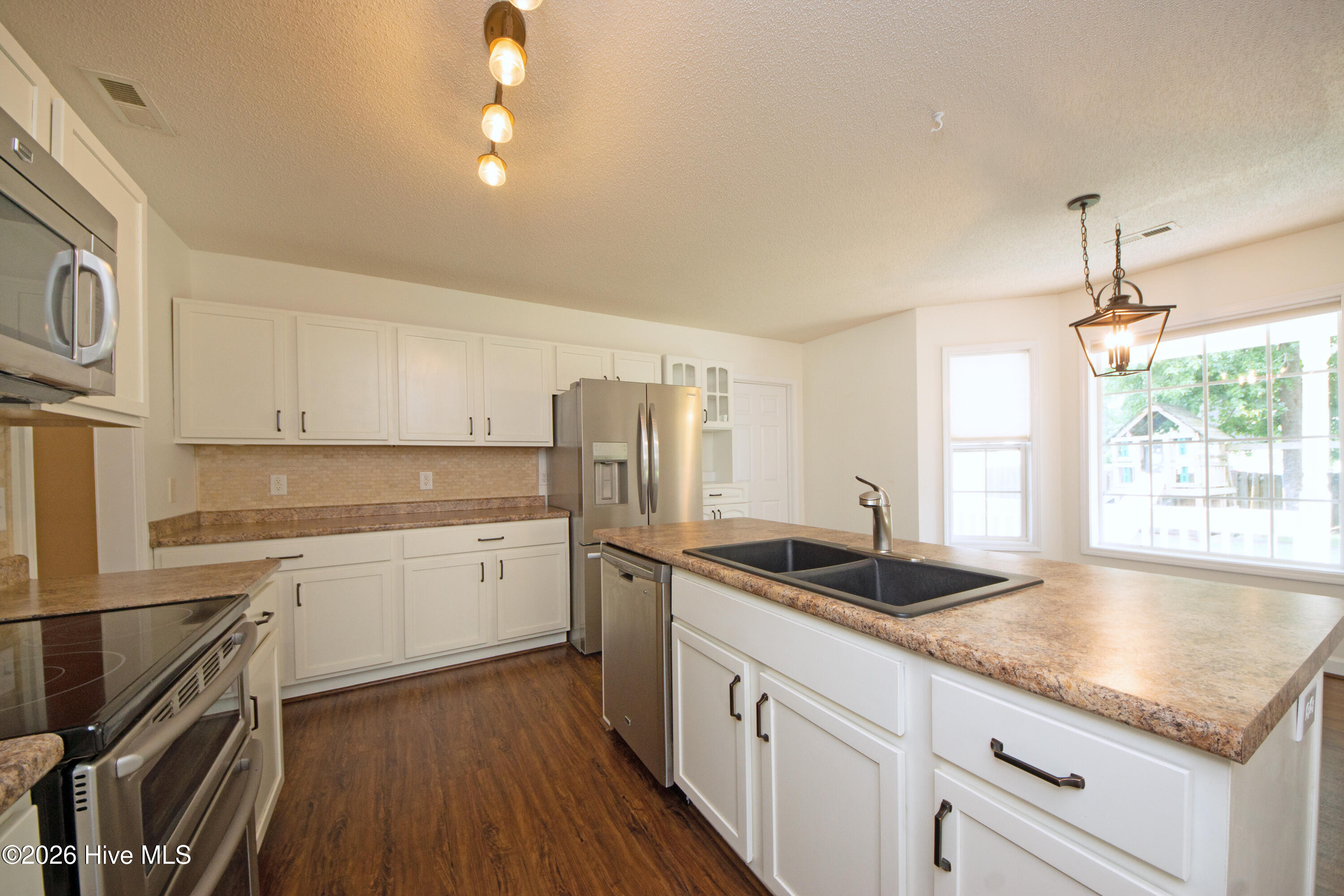 1112 Huff Drive Property Photo 11