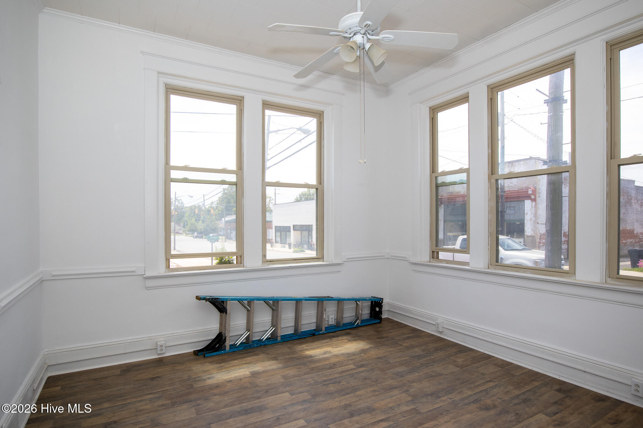 111 S Pine Street Property Photo 4