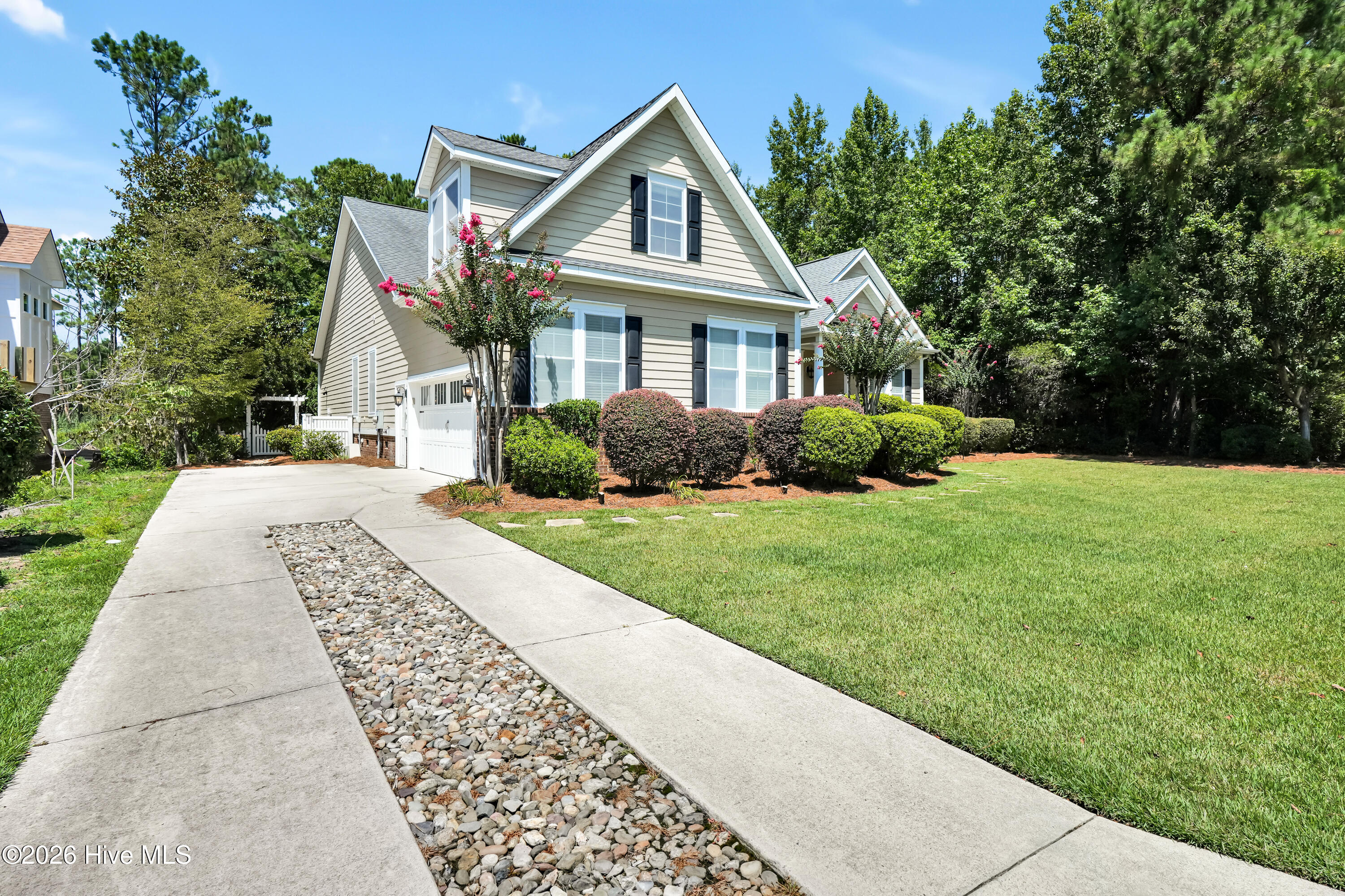 7729 Bonaventure Drive Property Photo 3