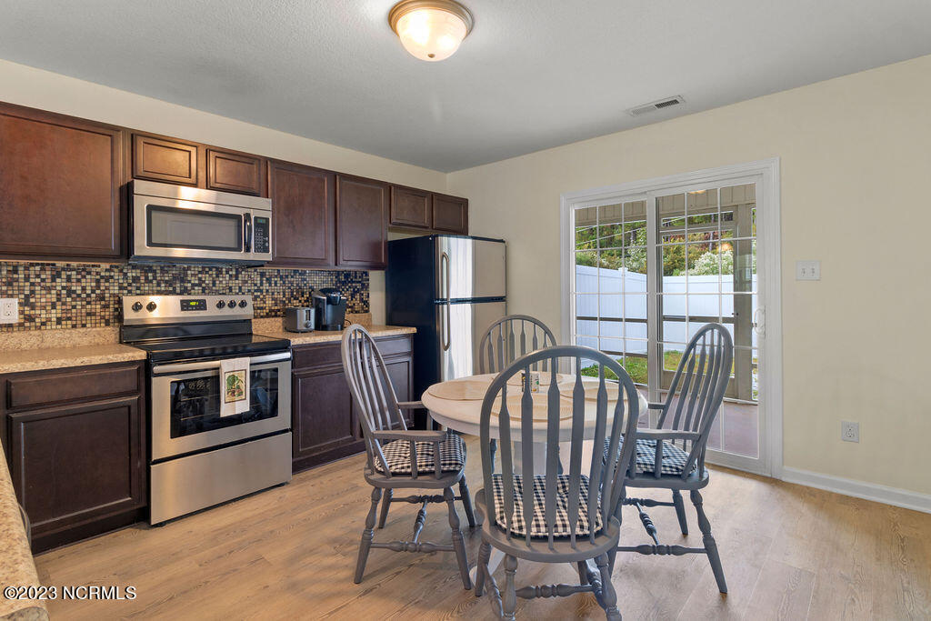 131 Glen Cannon Drive Property Photo 8