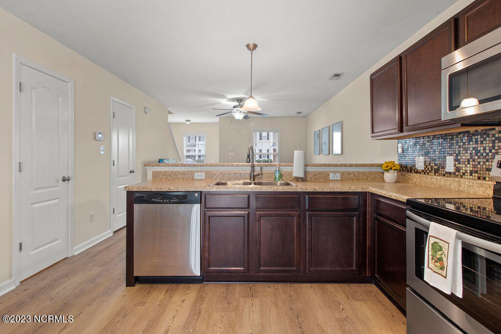 131 Glen Cannon Drive Property Photo 11