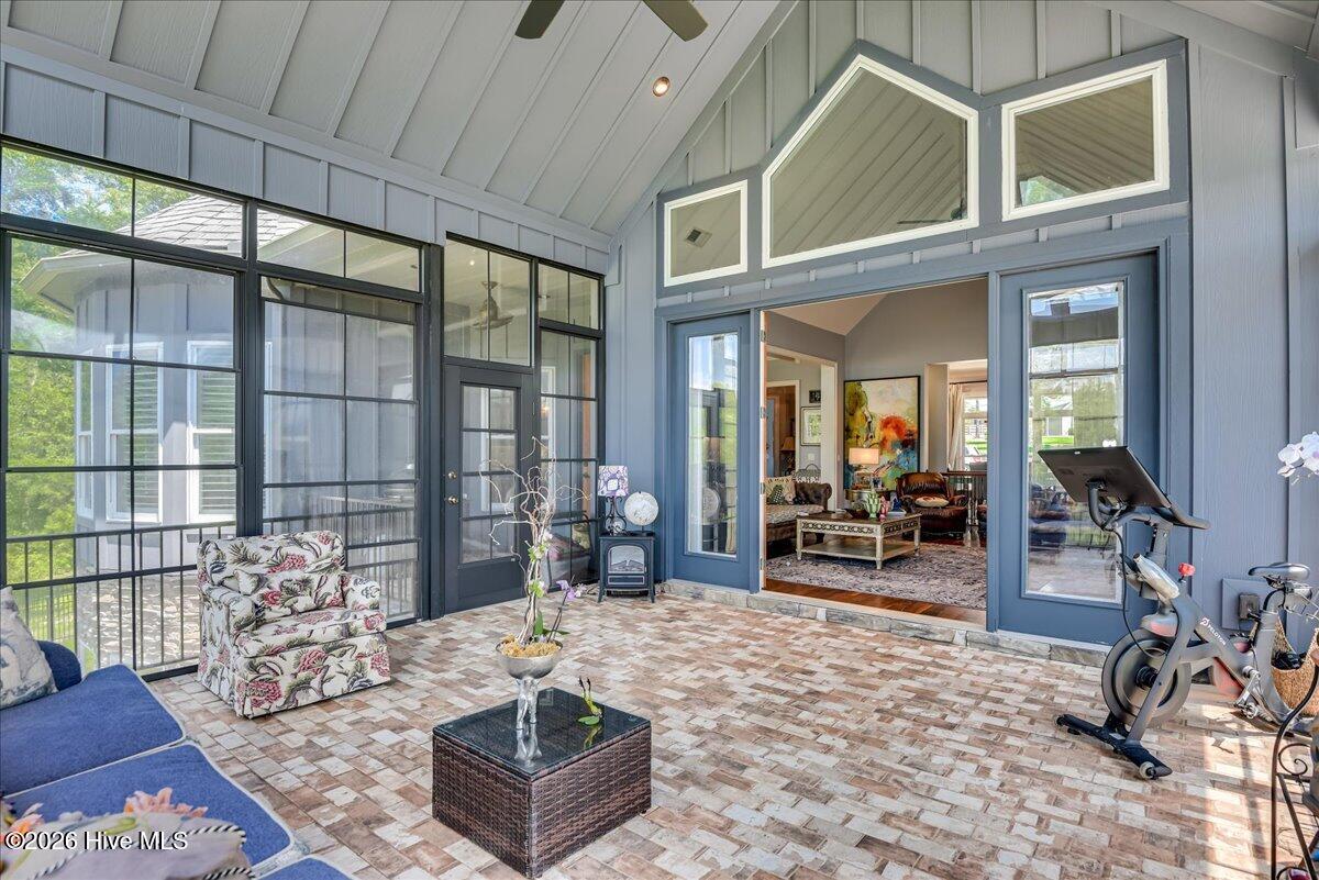 220 Homeward Bound Drive Property Photo 12