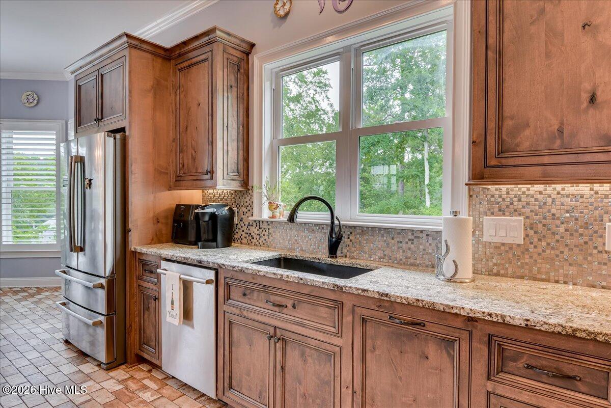 220 Homeward Bound Drive Property Photo 18