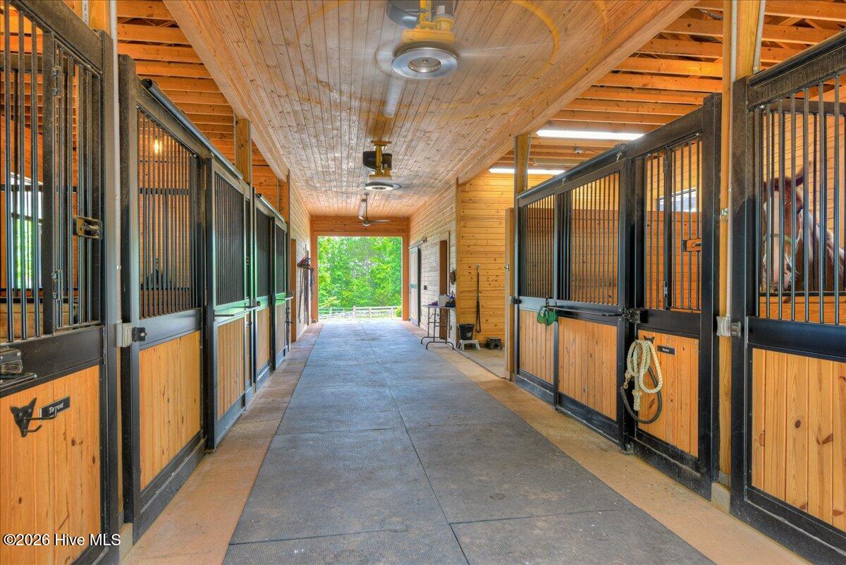 220 Homeward Bound Drive Property Photo 73