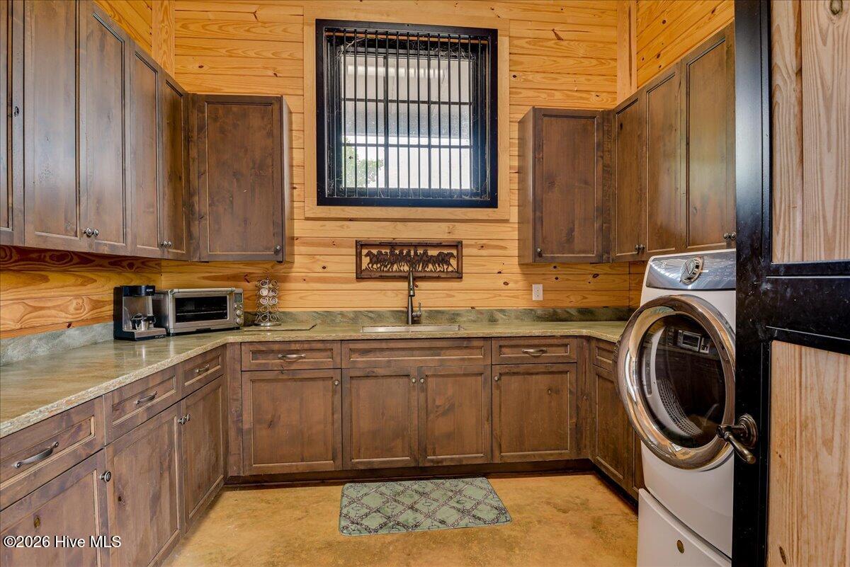 220 Homeward Bound Drive Property Photo 79