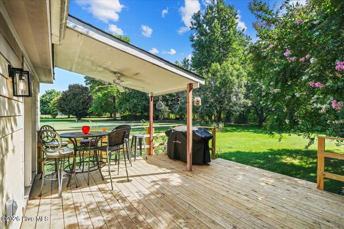 101 Wexford Drive Property Photo 6