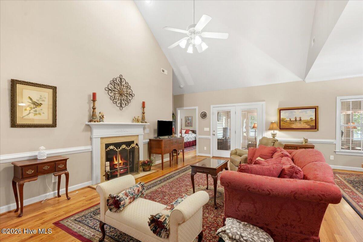 208 Commonsgate Drive Property Photo 11