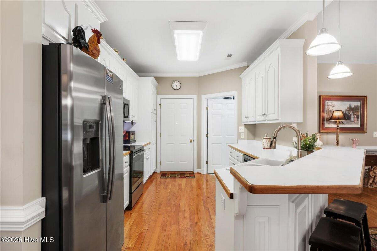 208 Commonsgate Drive Property Photo 15