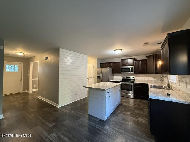 108 Wynstone Drive Property Photo 6