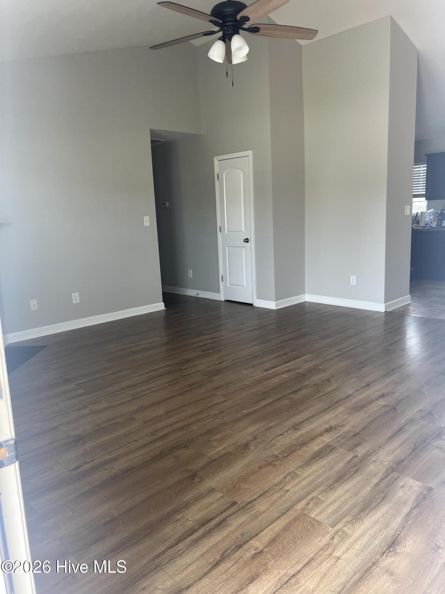 400 Duncan Drive S Property Photo 10