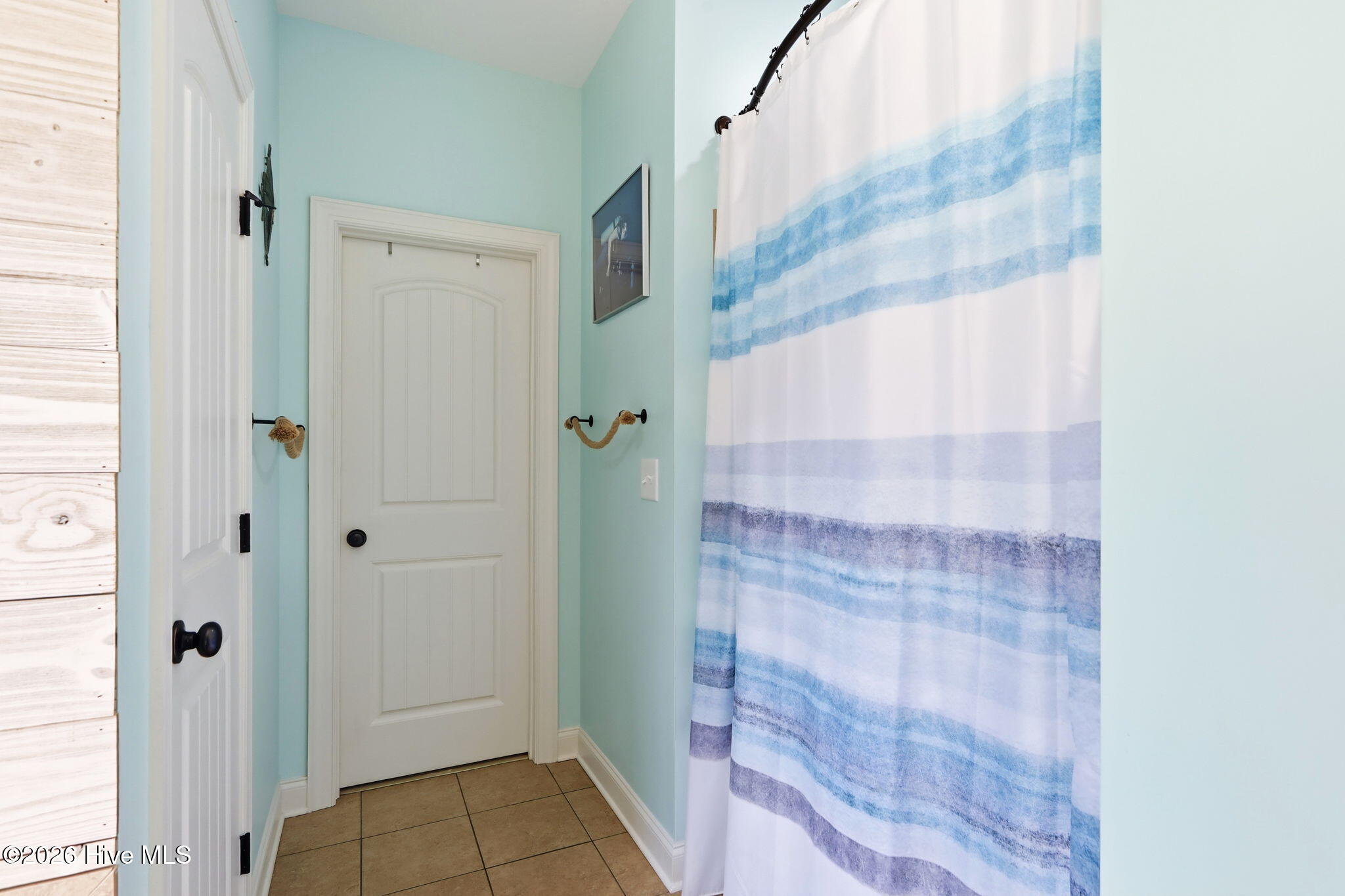 402 Canoe Lane Property Photo 23