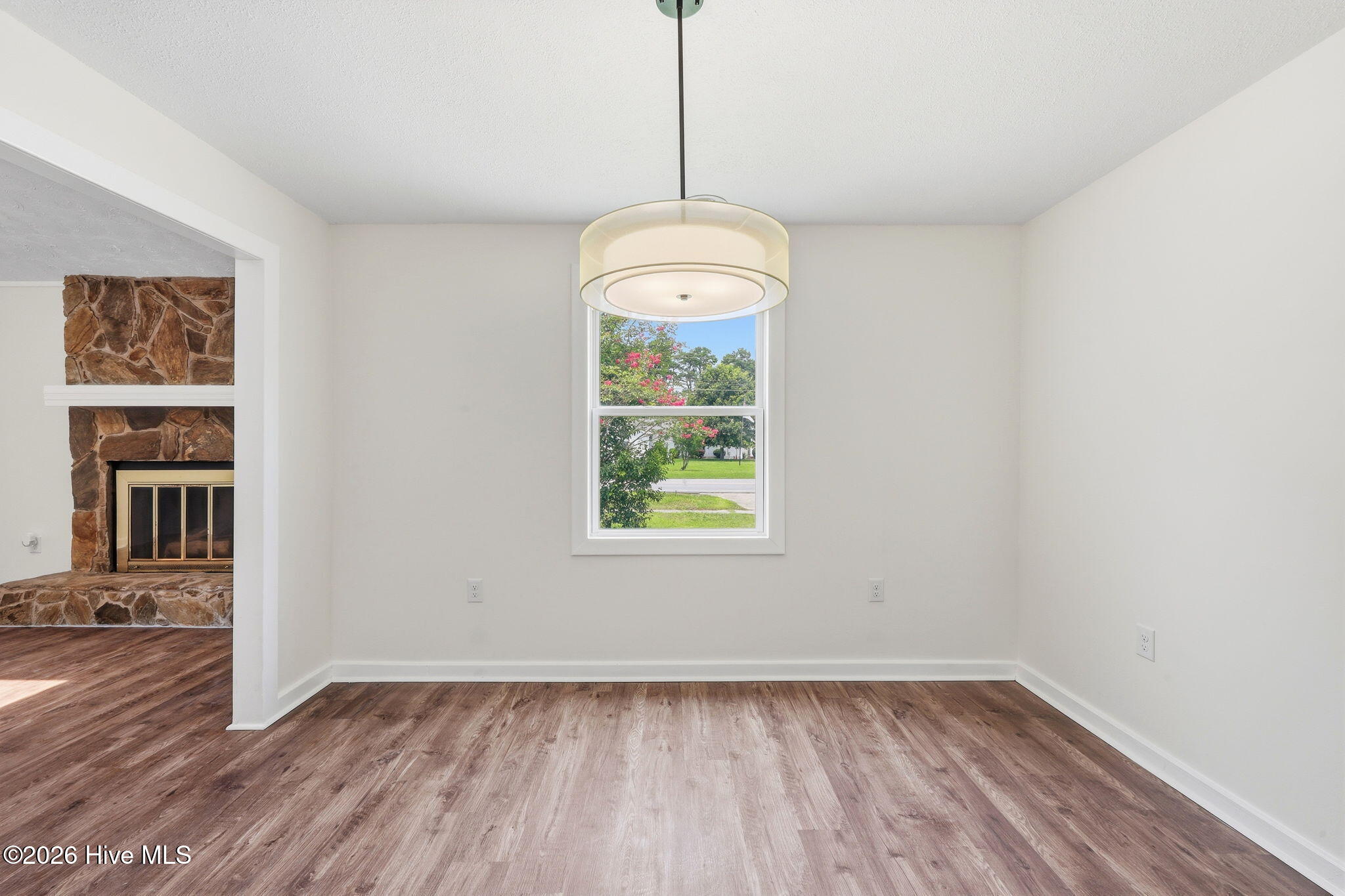 325 Miller Boulevard Property Photo 7