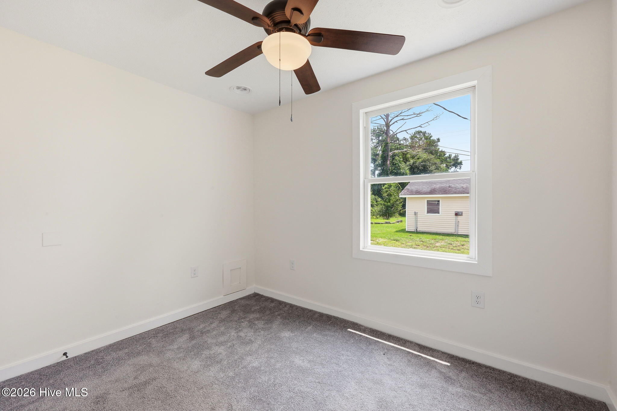 325 Miller Boulevard Property Photo 19