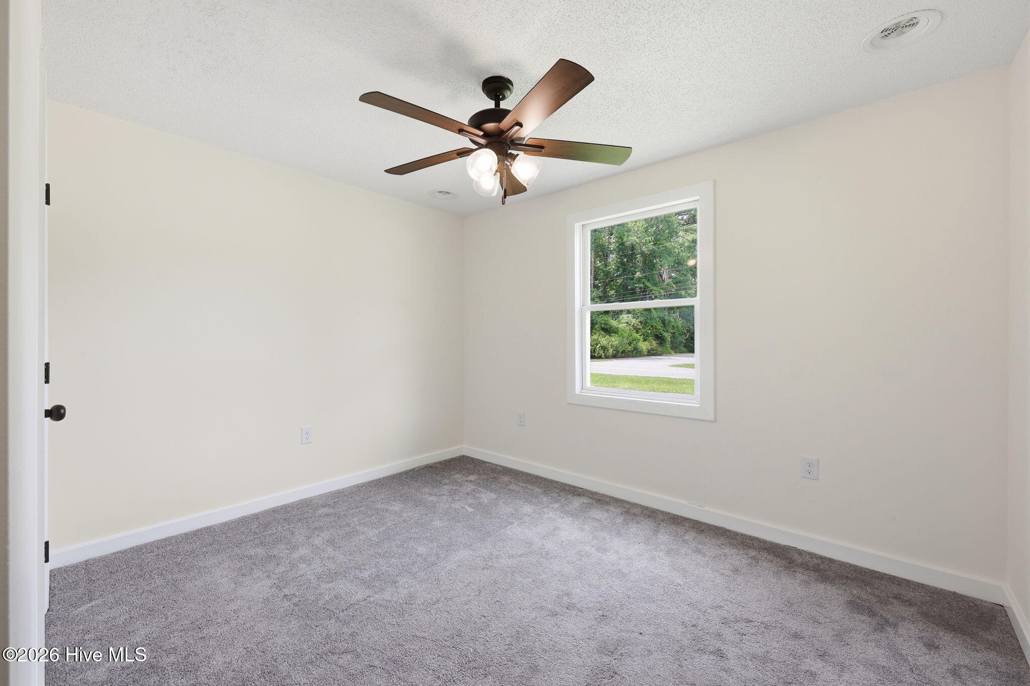 325 Miller Boulevard Property Photo 20