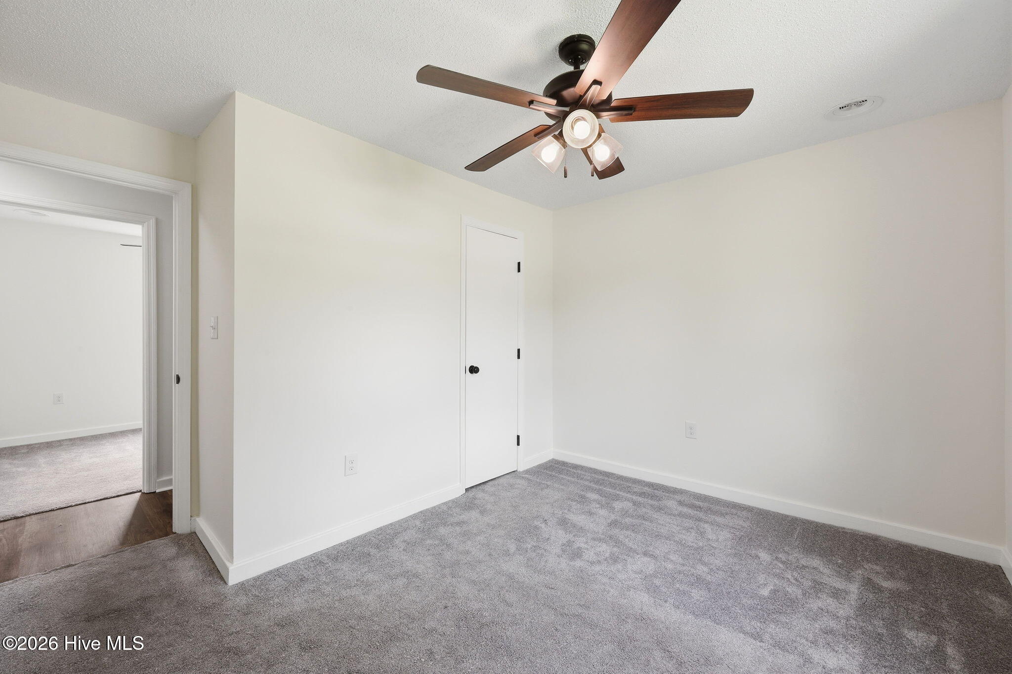 325 Miller Boulevard Property Photo 21
