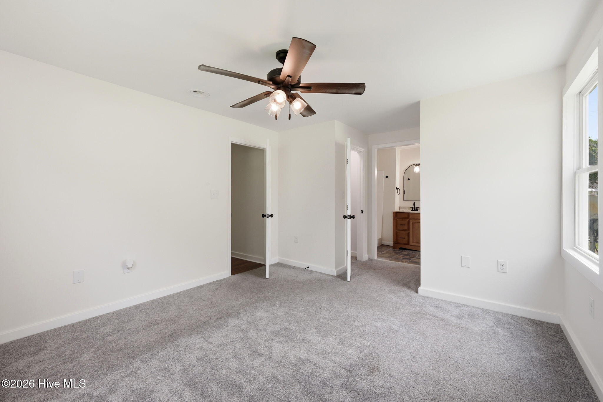 325 Miller Boulevard Property Photo 25