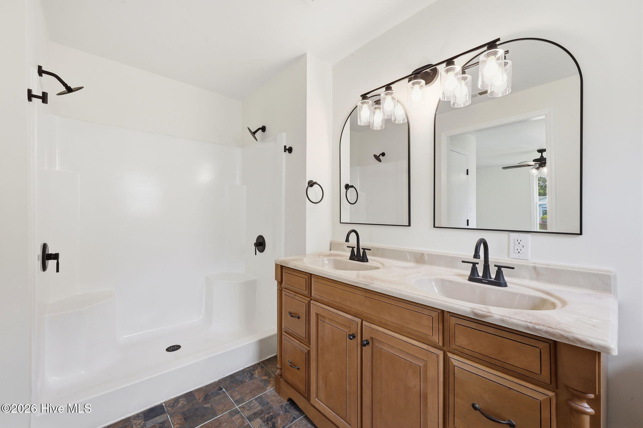 325 Miller Boulevard Property Photo 31