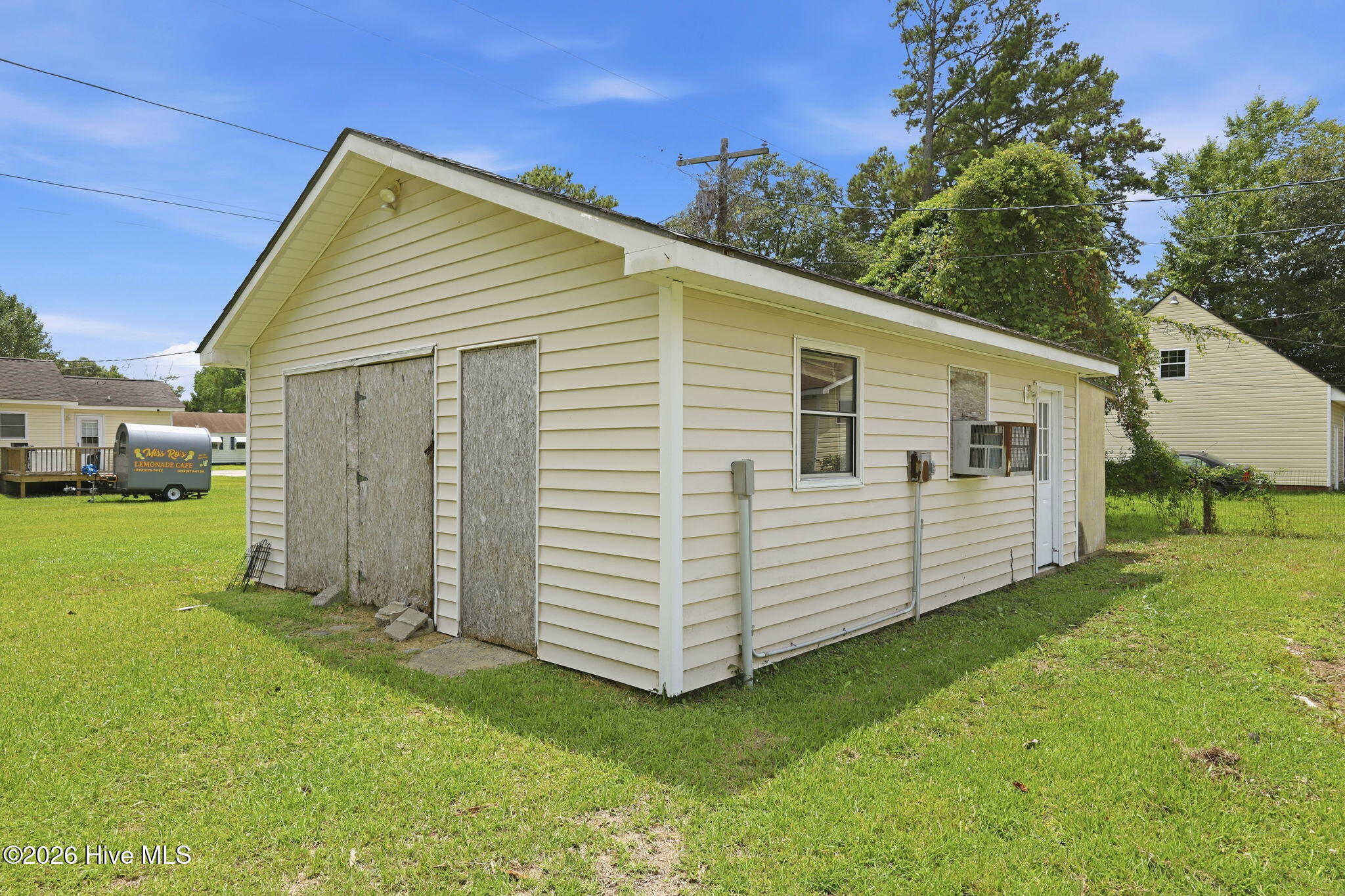 325 Miller Boulevard Property Photo 38