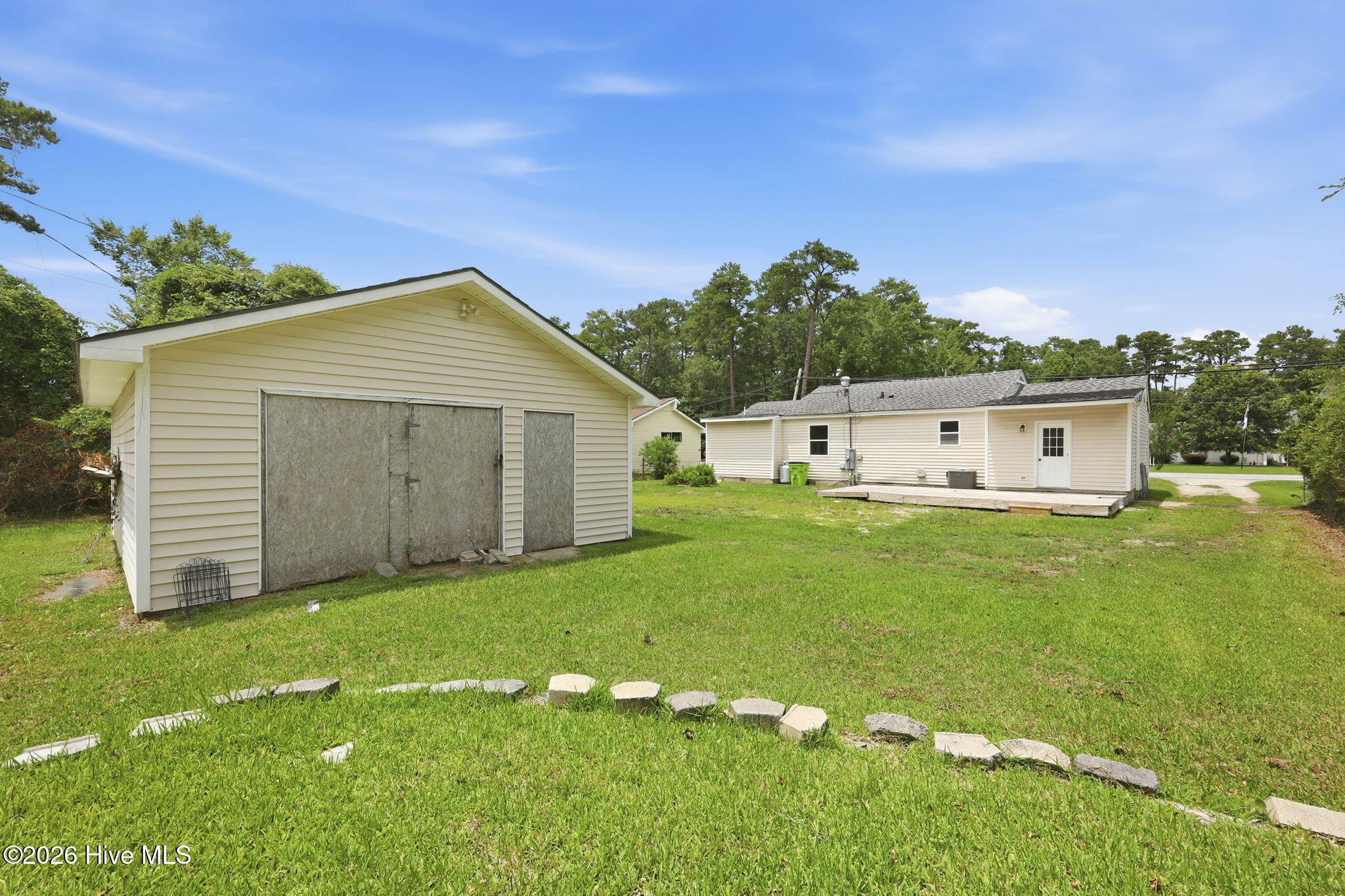 325 Miller Boulevard Property Photo 39