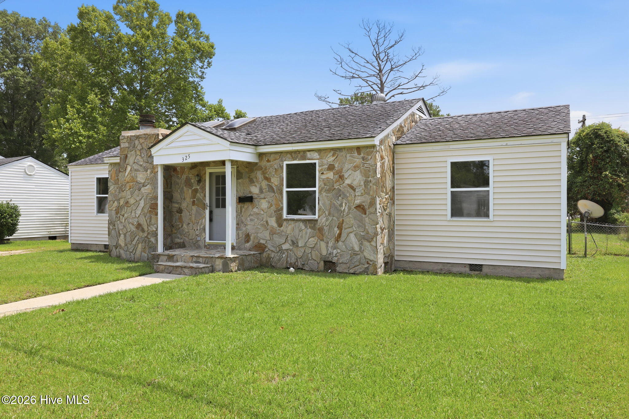 325 Miller Boulevard Property Photo 40