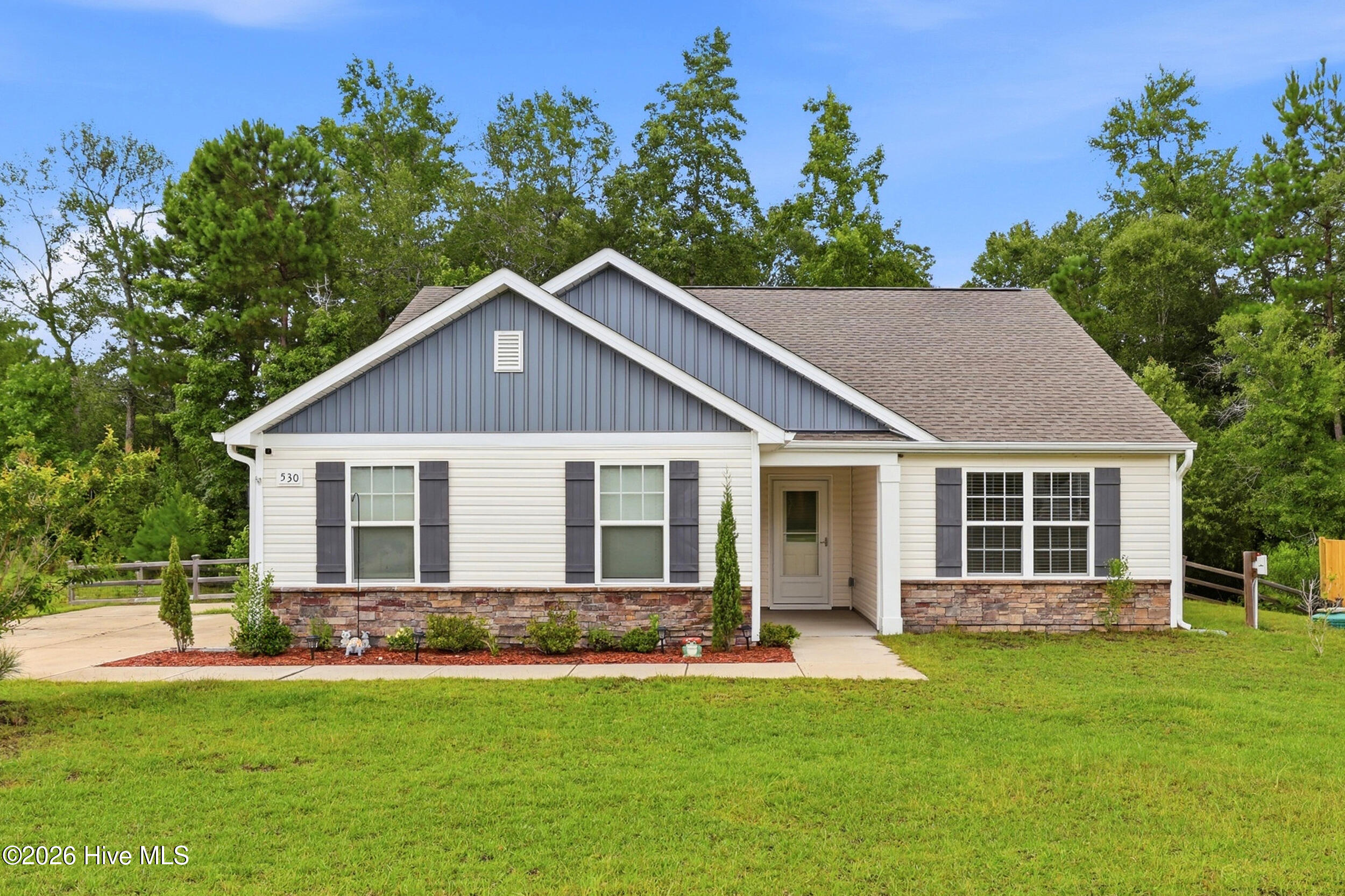 530 Poppleton Drive Property Photo 1