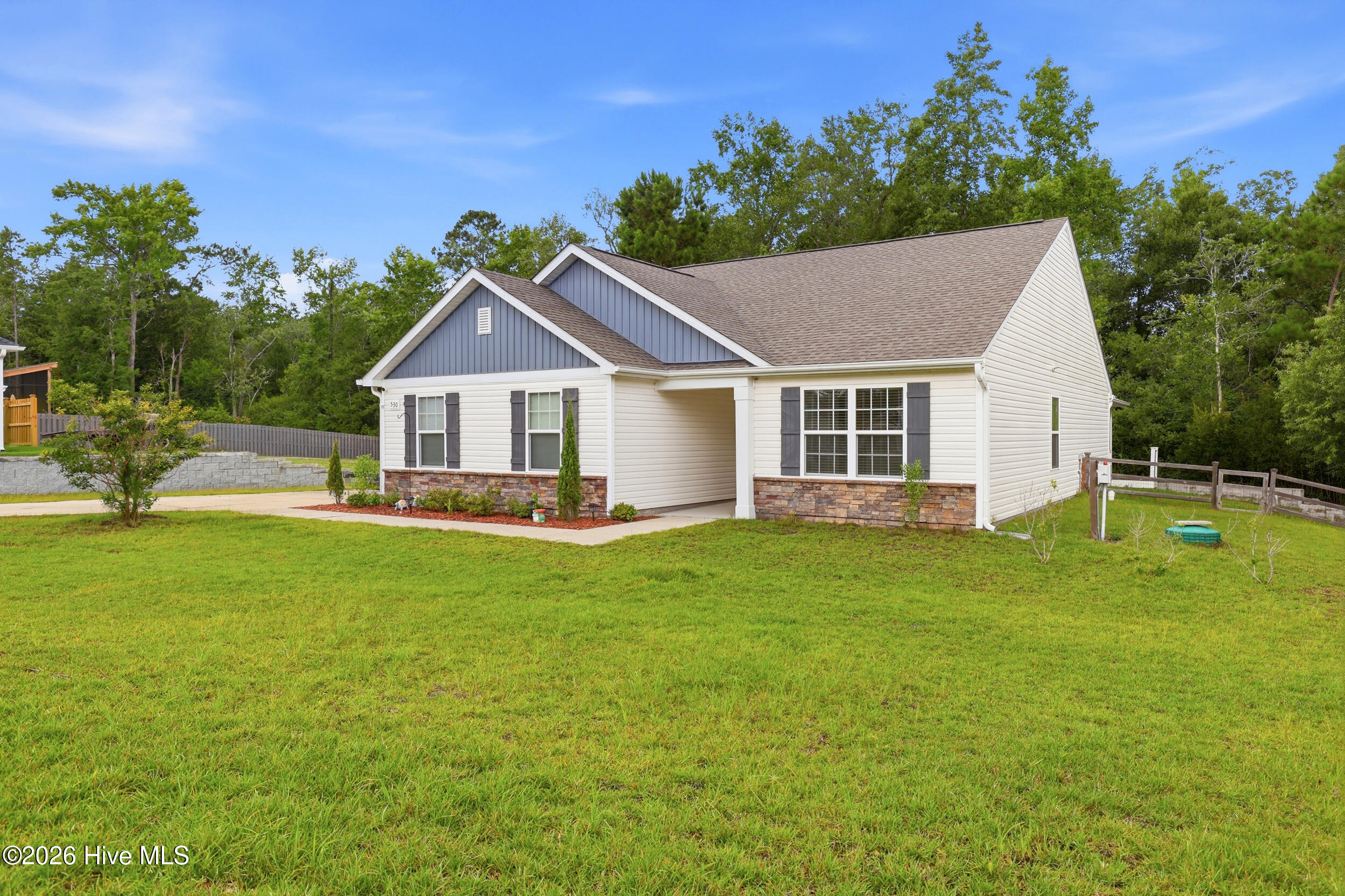 530 Poppleton Drive Property Photo 2