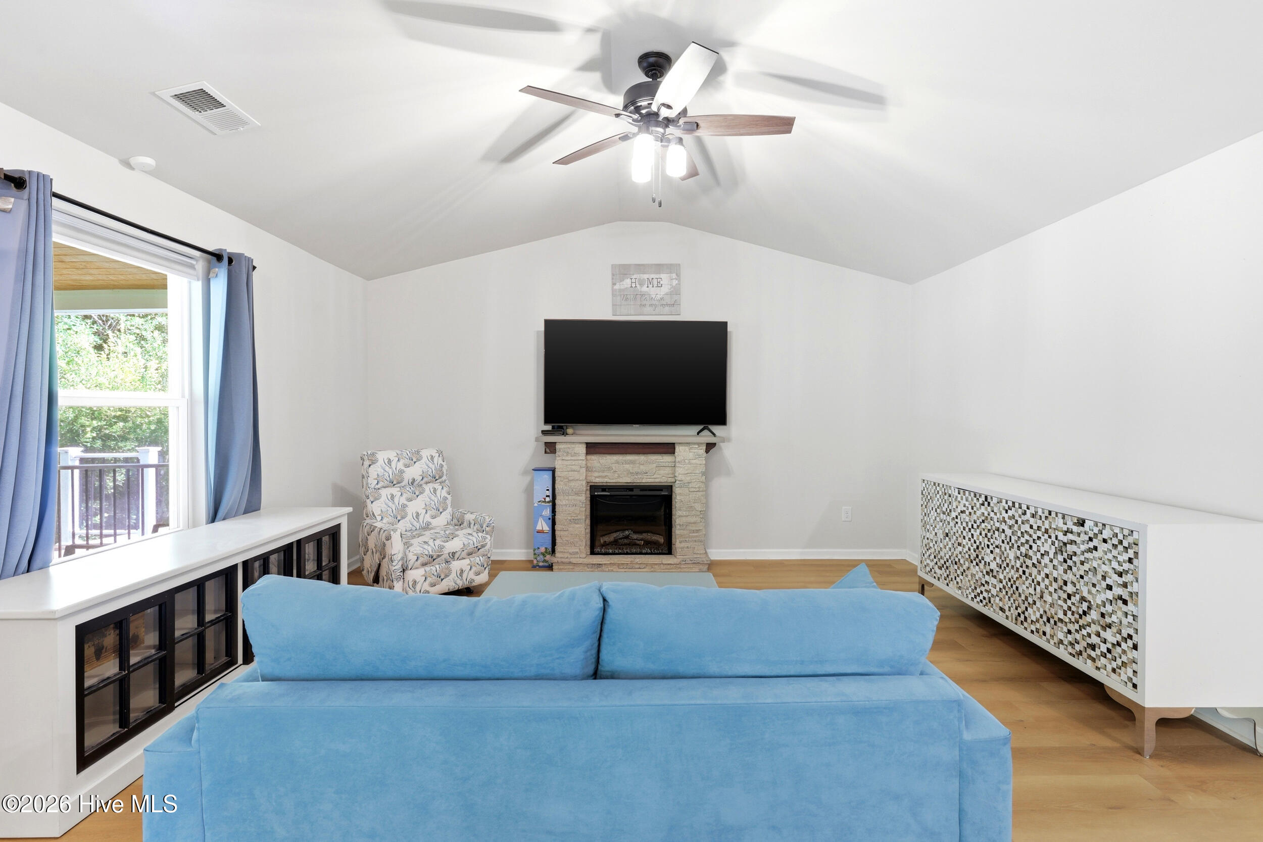 530 Poppleton Drive Property Photo 7