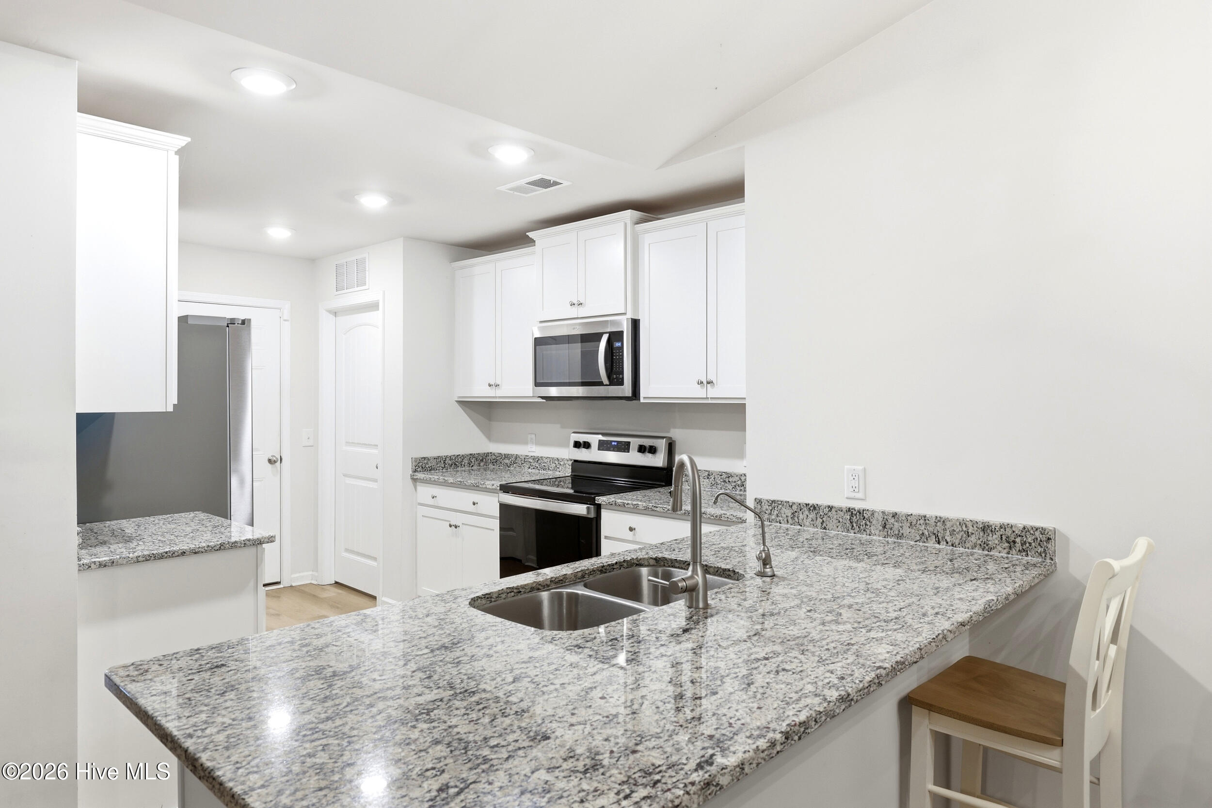 530 Poppleton Drive Property Photo 11