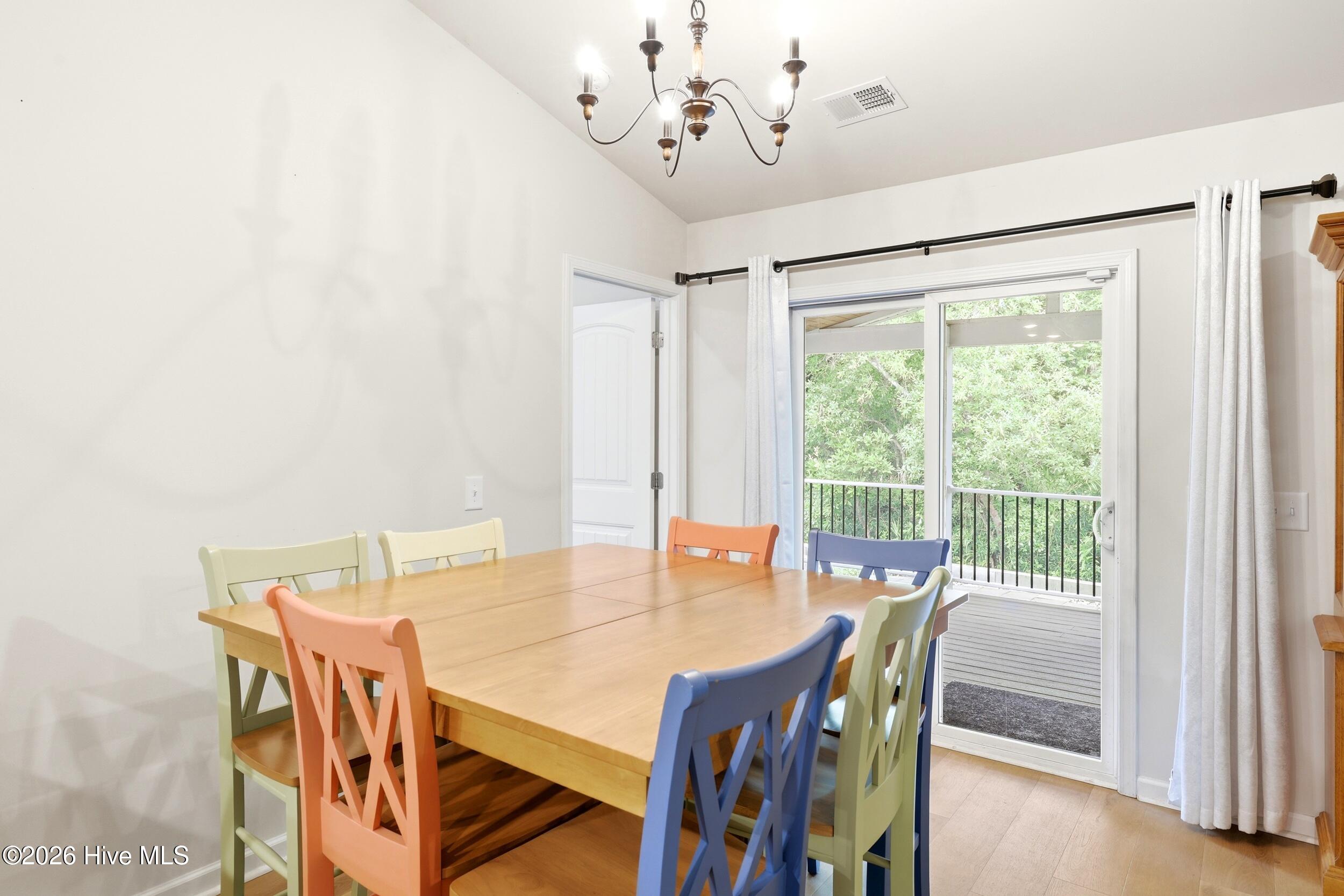 530 Poppleton Drive Property Photo 15