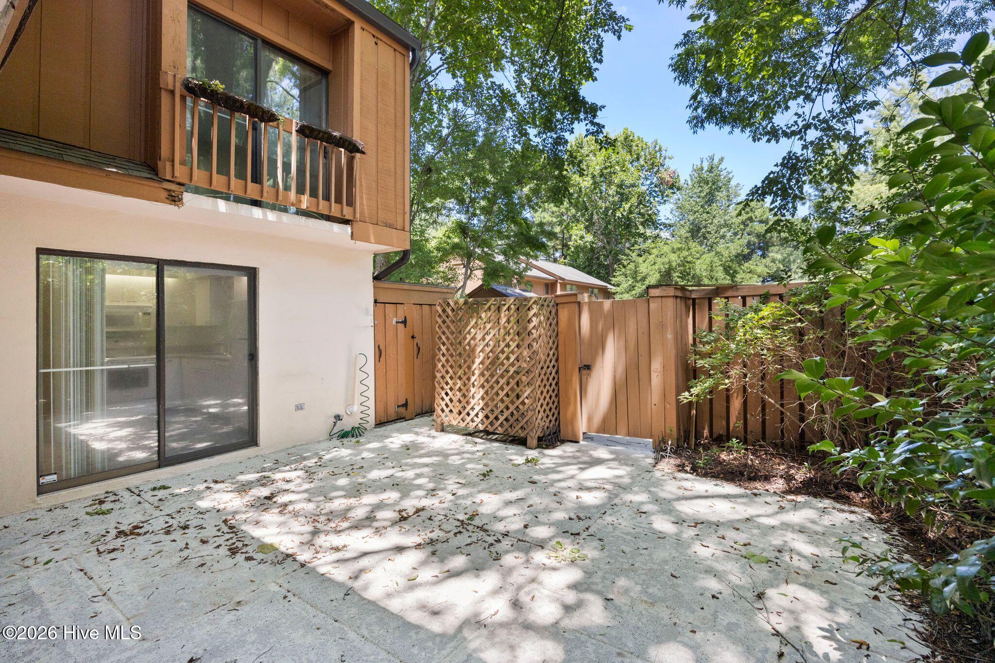 2029 Albert Circle Property Photo 4