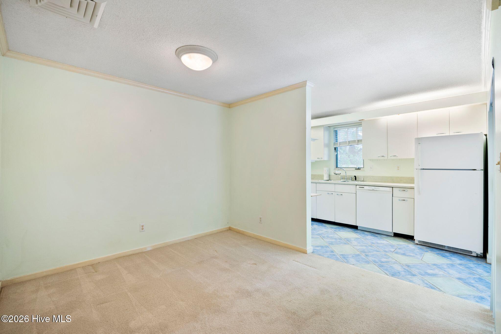 2029 Albert Circle Property Photo 11
