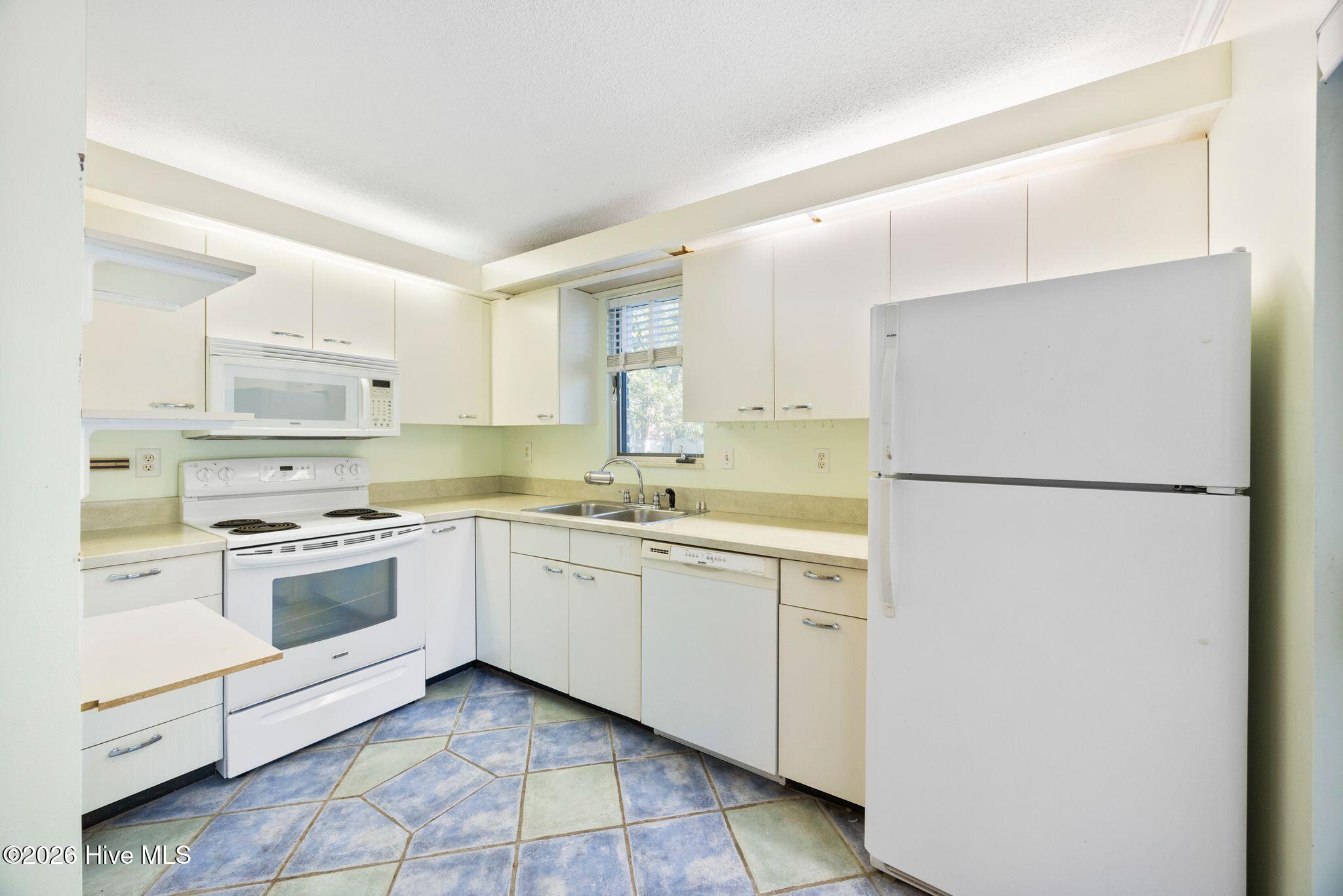 2029 Albert Circle Property Photo 14