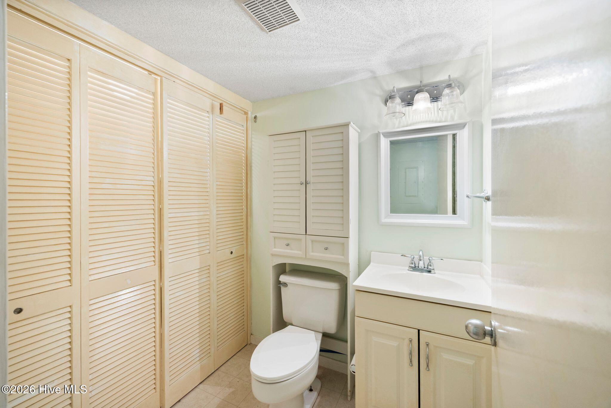 2029 Albert Circle Property Photo 18