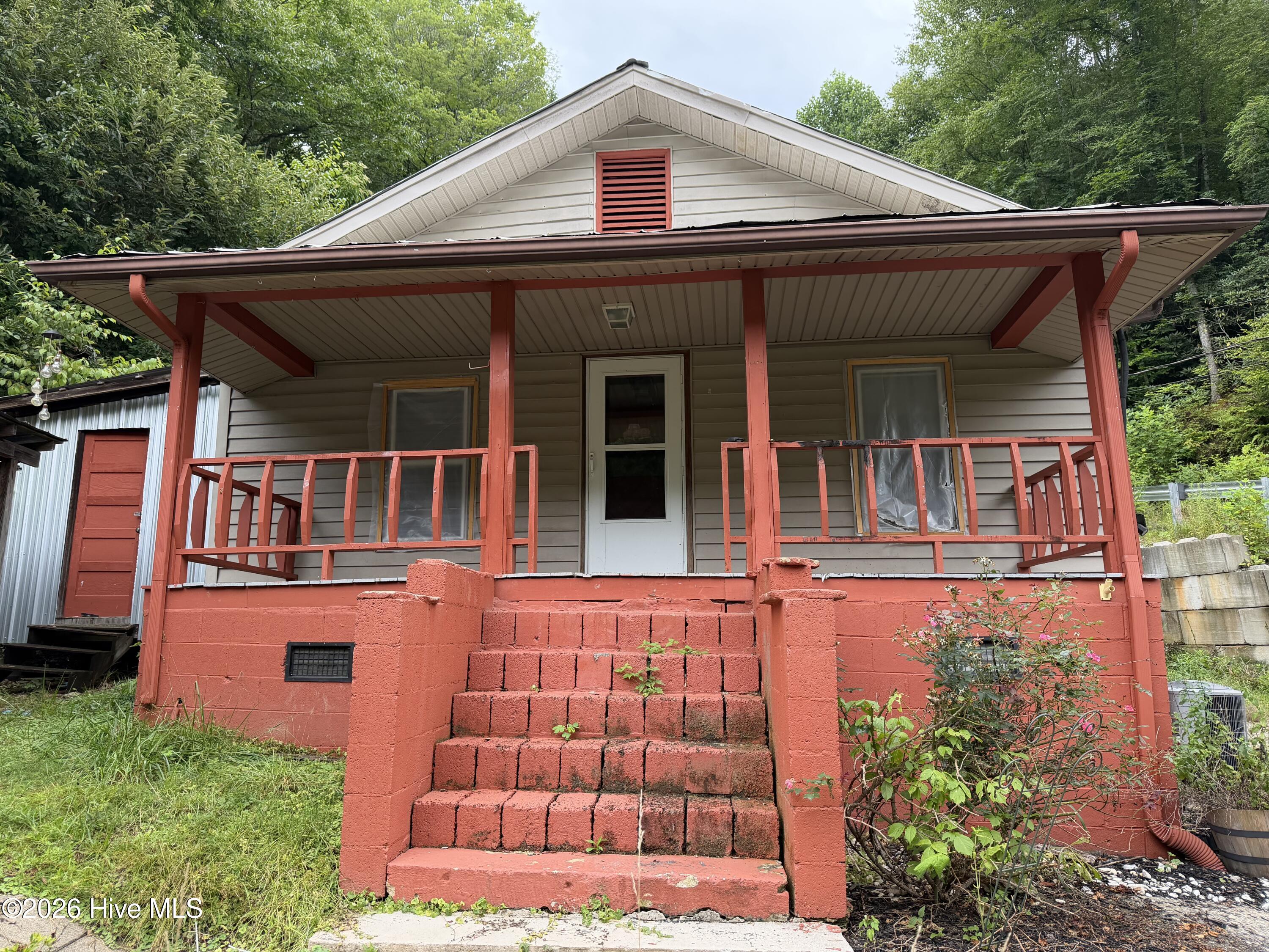 6686 Nc Highway 141 Property Photo 1