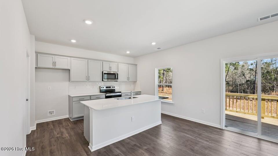 3065 Platinum Circle Property Photo 8