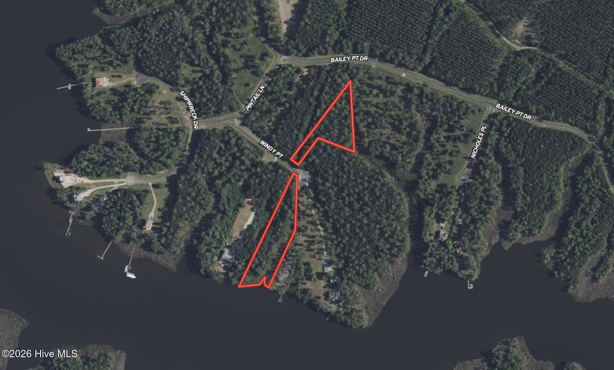 42 Windy Point Property Photo 2