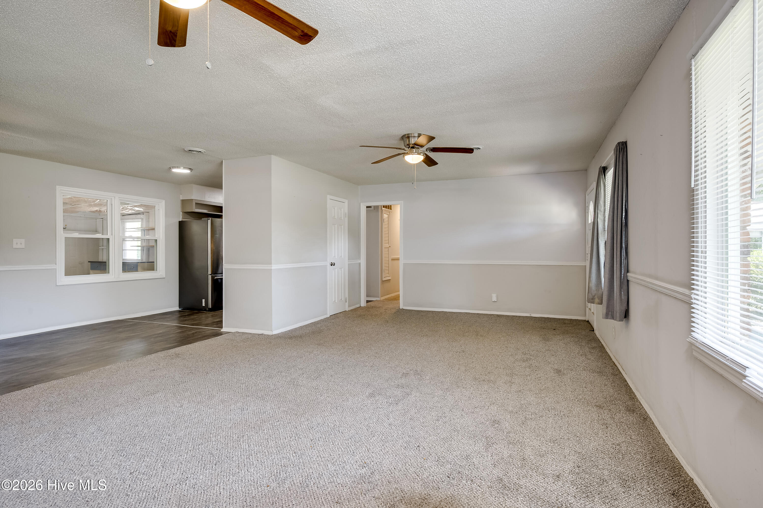 2107 Faircrest Avenue A Property Photo 3