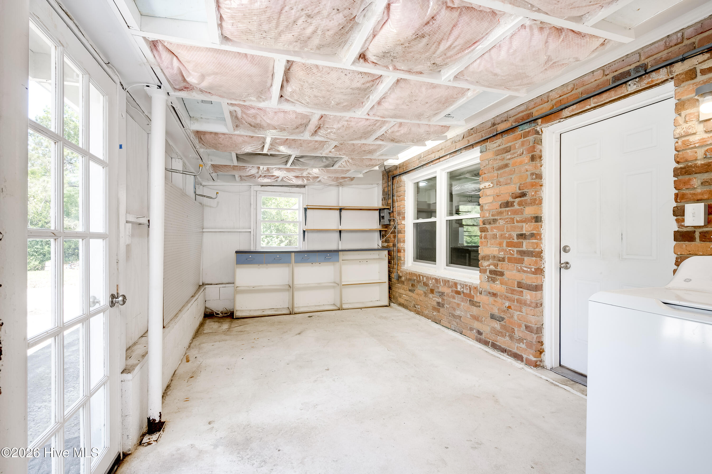 2107 Faircrest Avenue A Property Photo 14