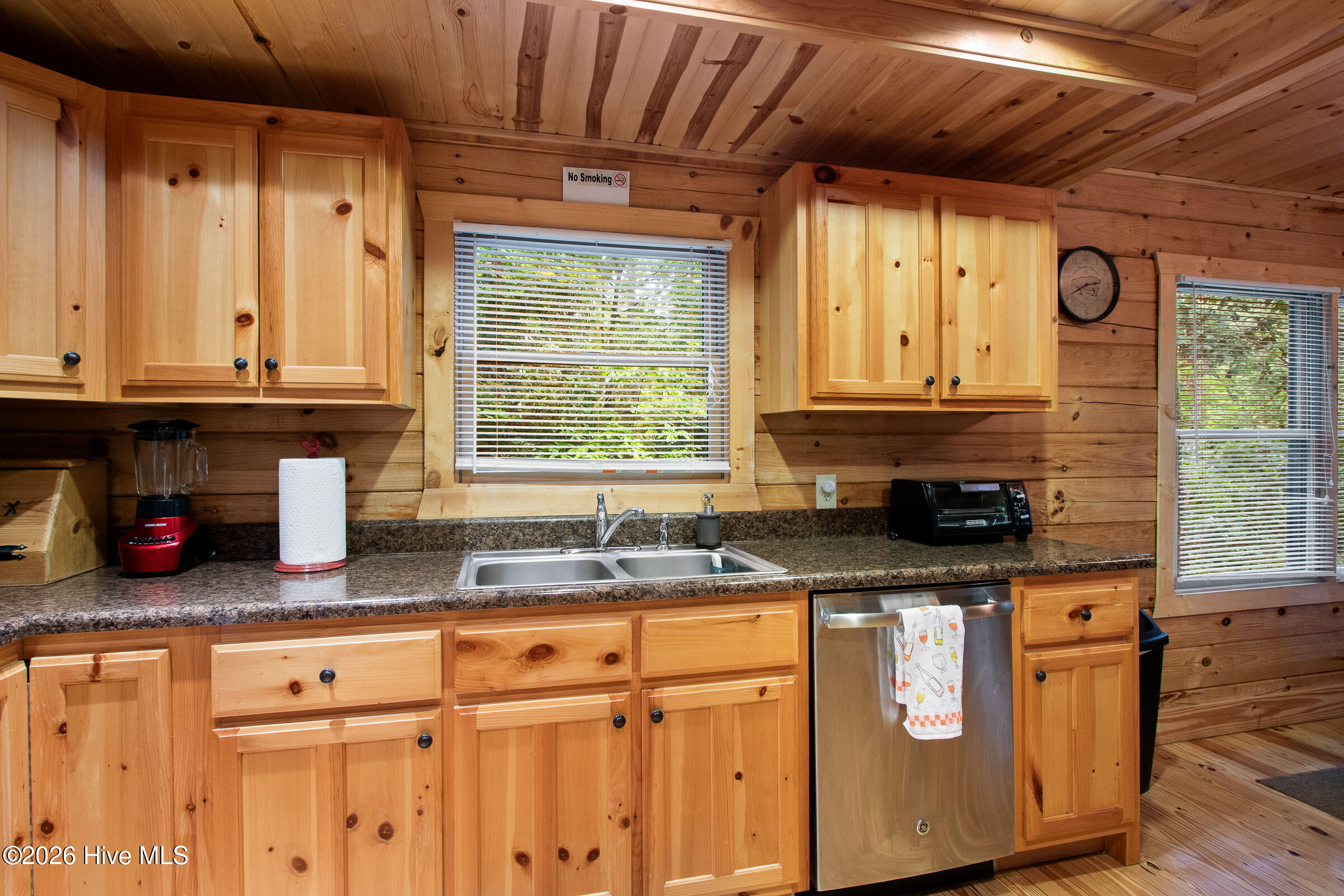 235 Huntington Circle Property Photo 8