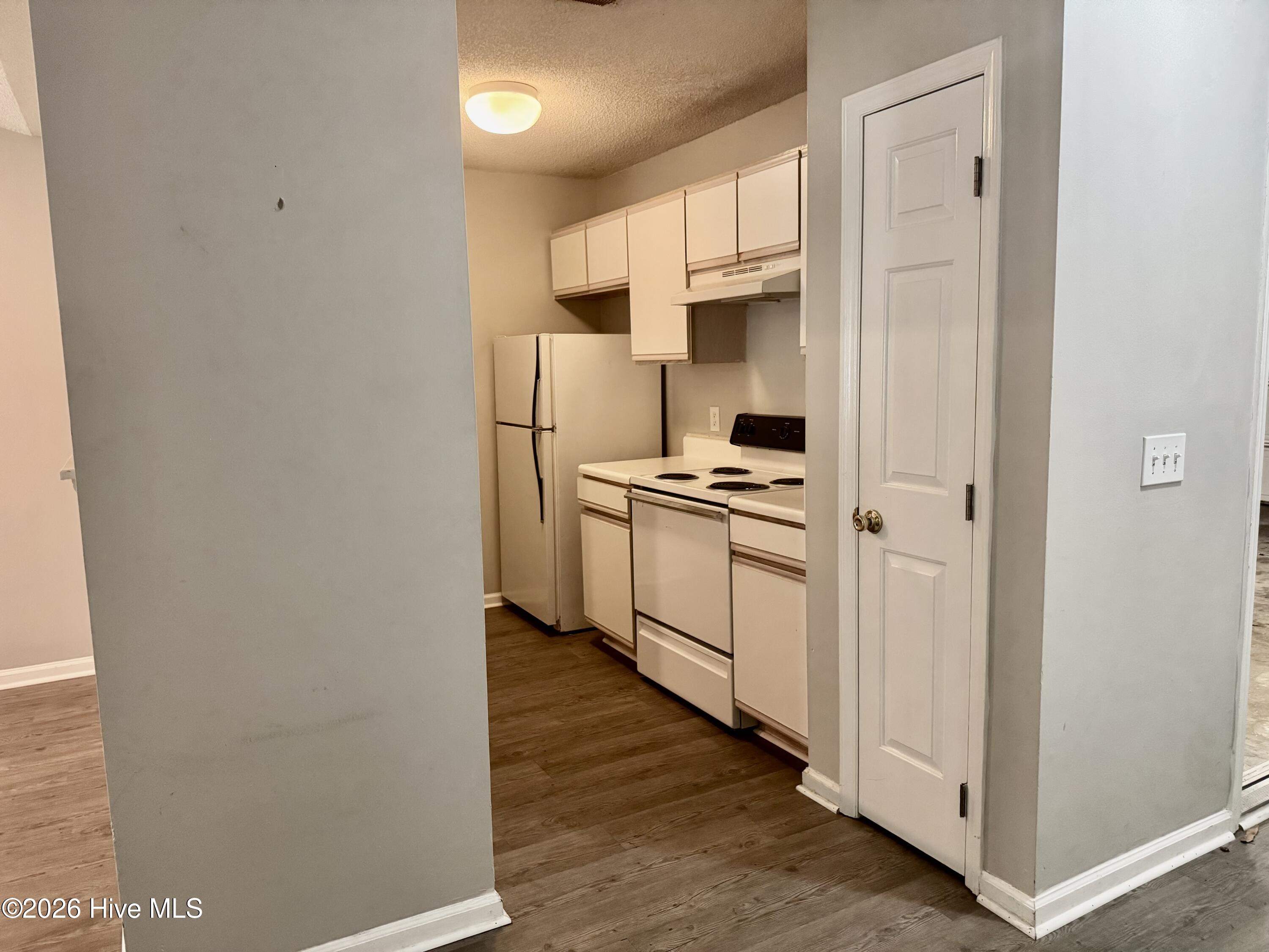 2621 Richard Drive A Property Photo 4