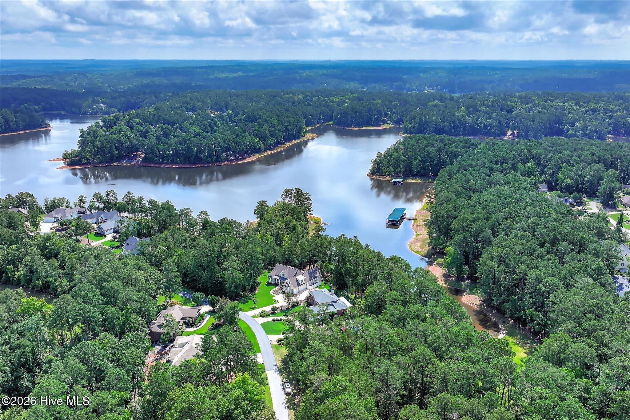 335 Crown Point Property Photo 15