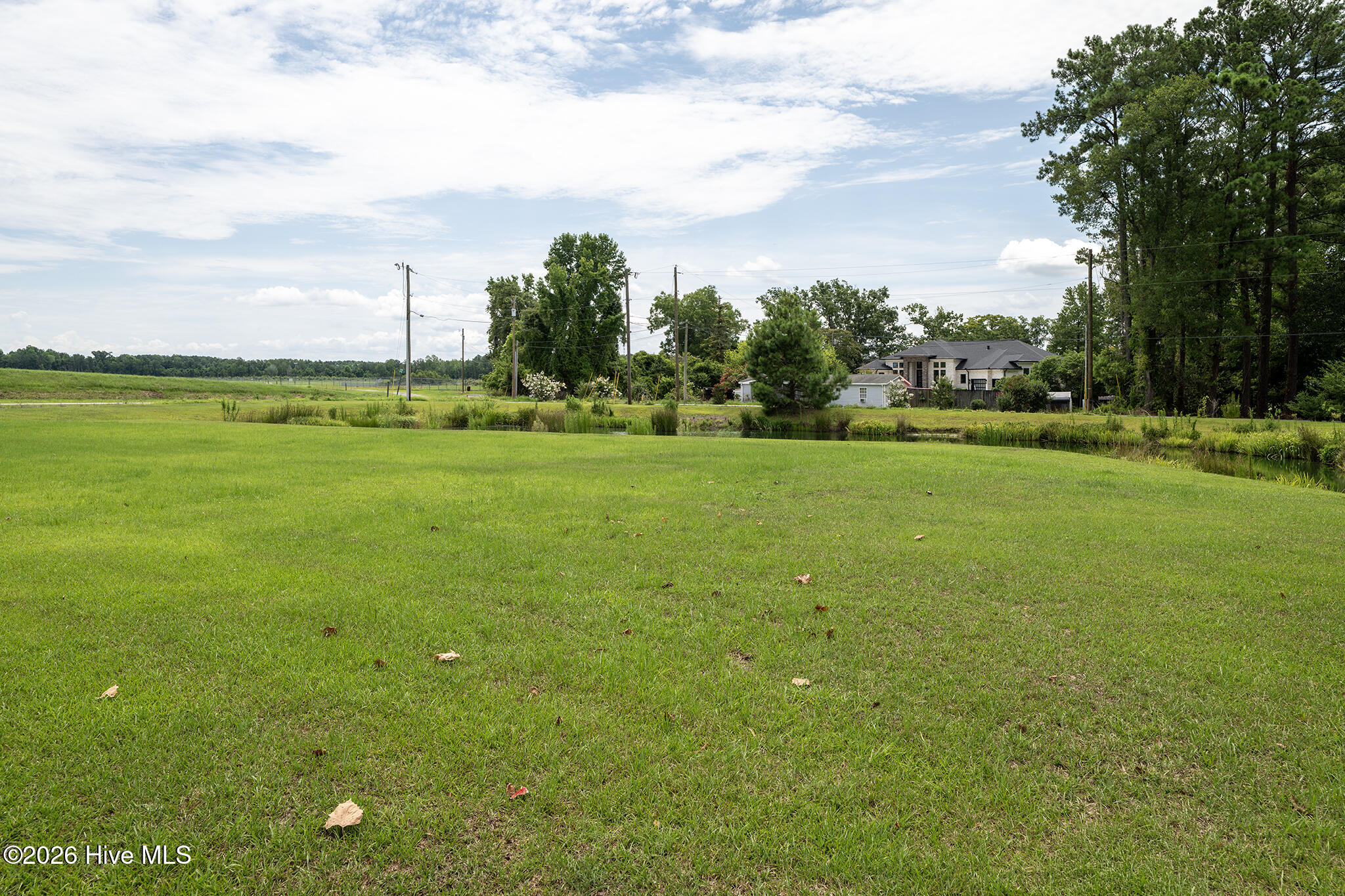 218 Shoreview Drive Property Photo 6