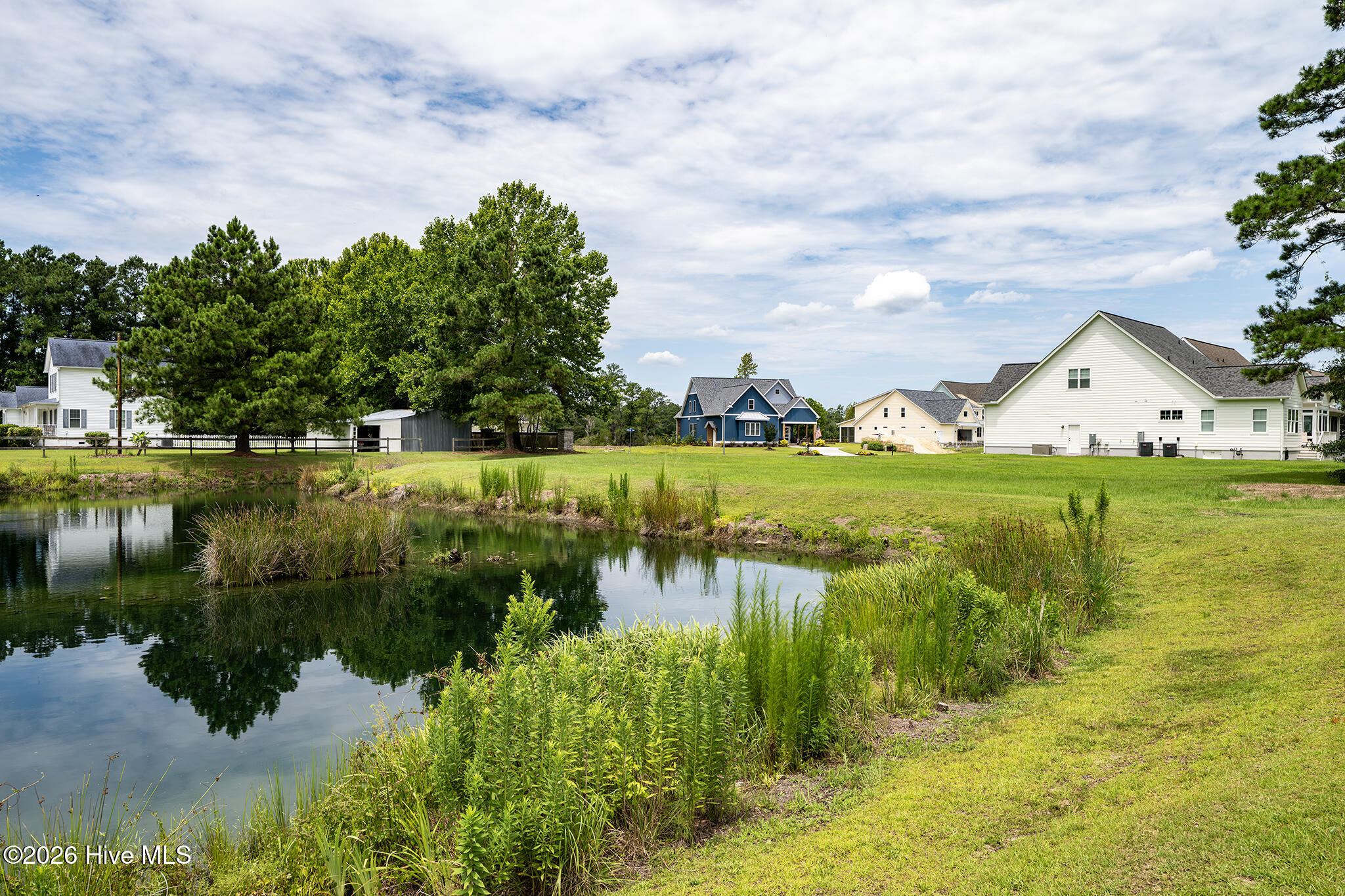 218 Shoreview Drive Property Photo 8