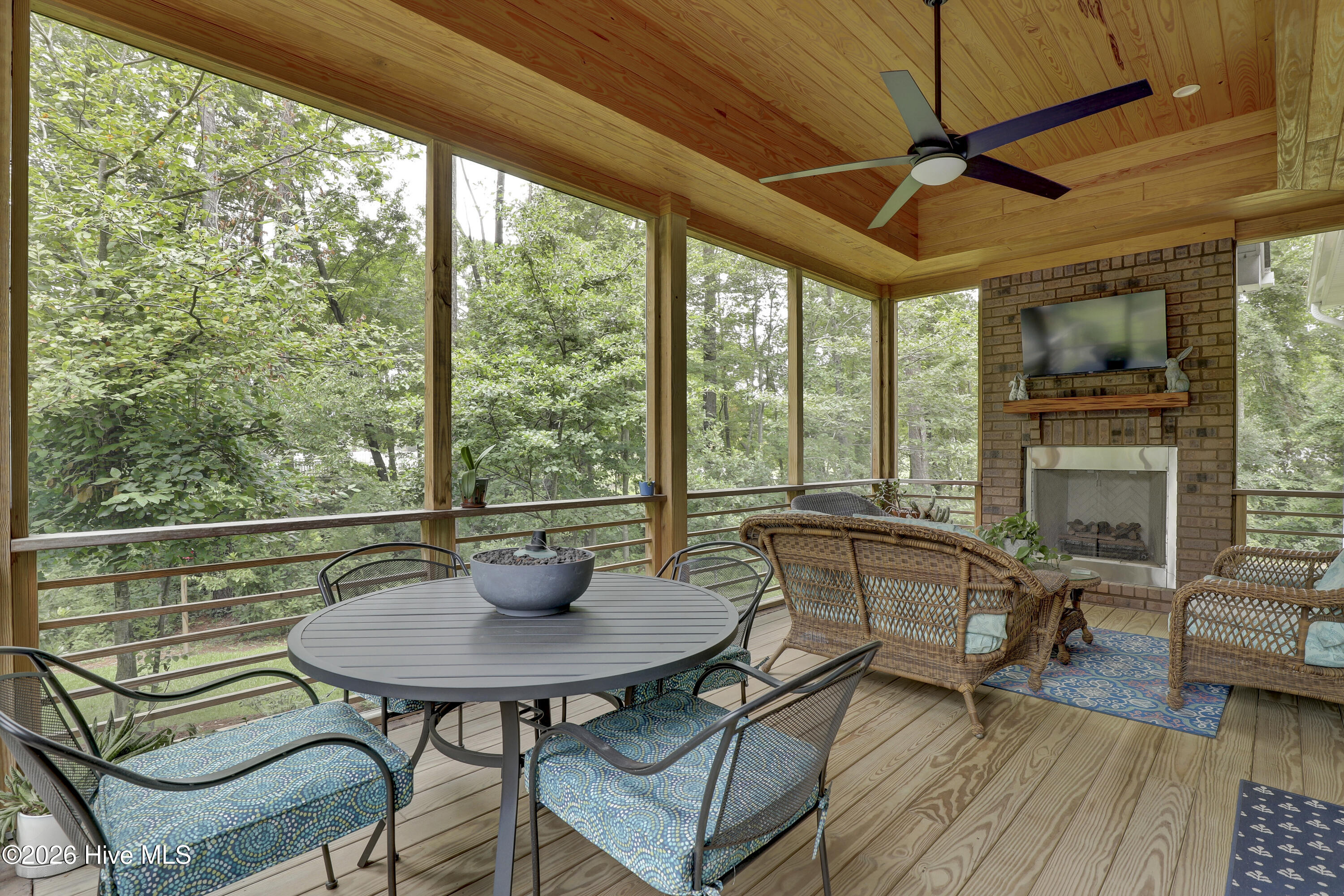218 Long Leaf Drive Property Photo 8